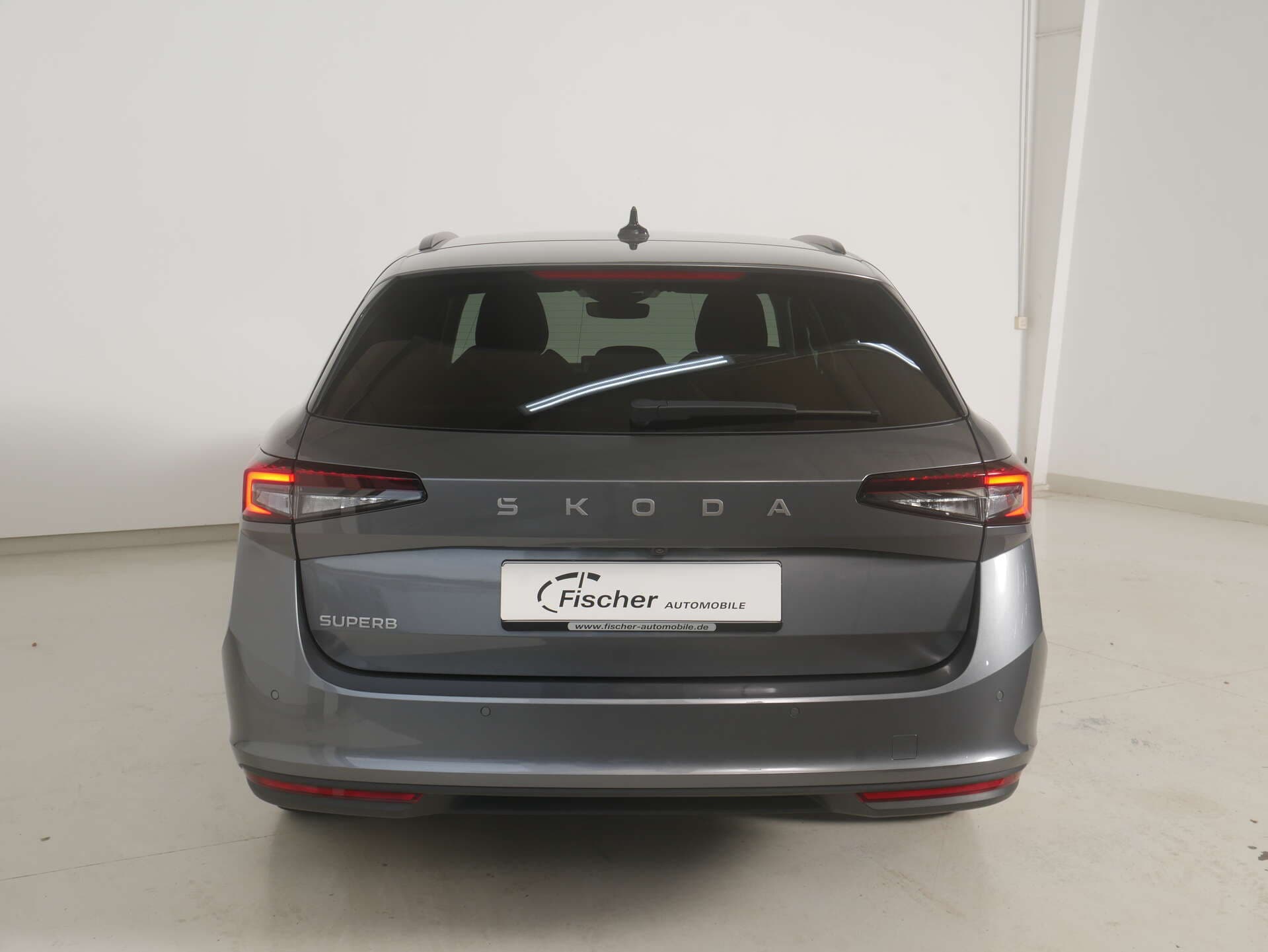SKODA Superb Combi, photo 3 sur 17