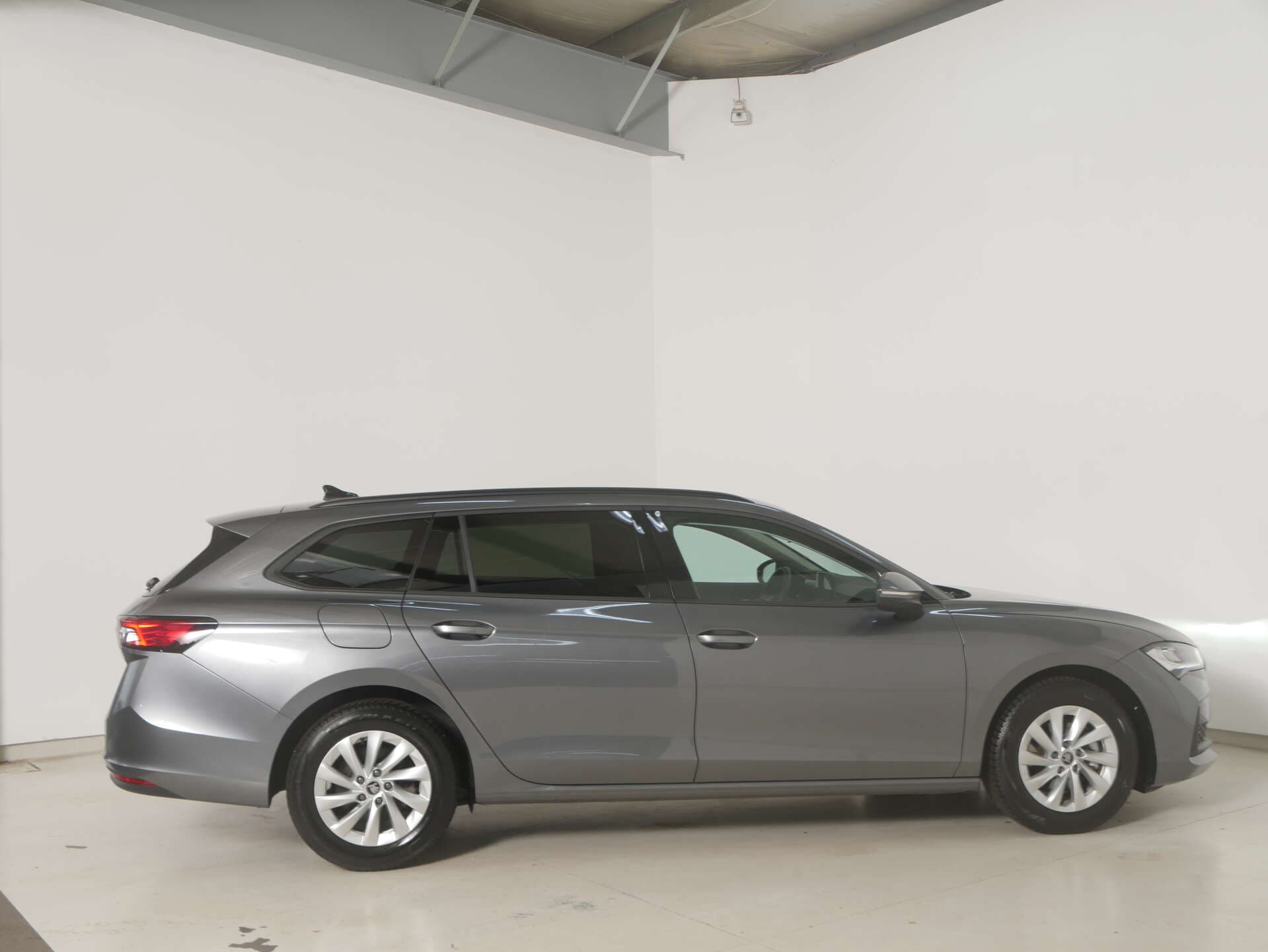 SKODA Superb Combi, photo 5 sur 17