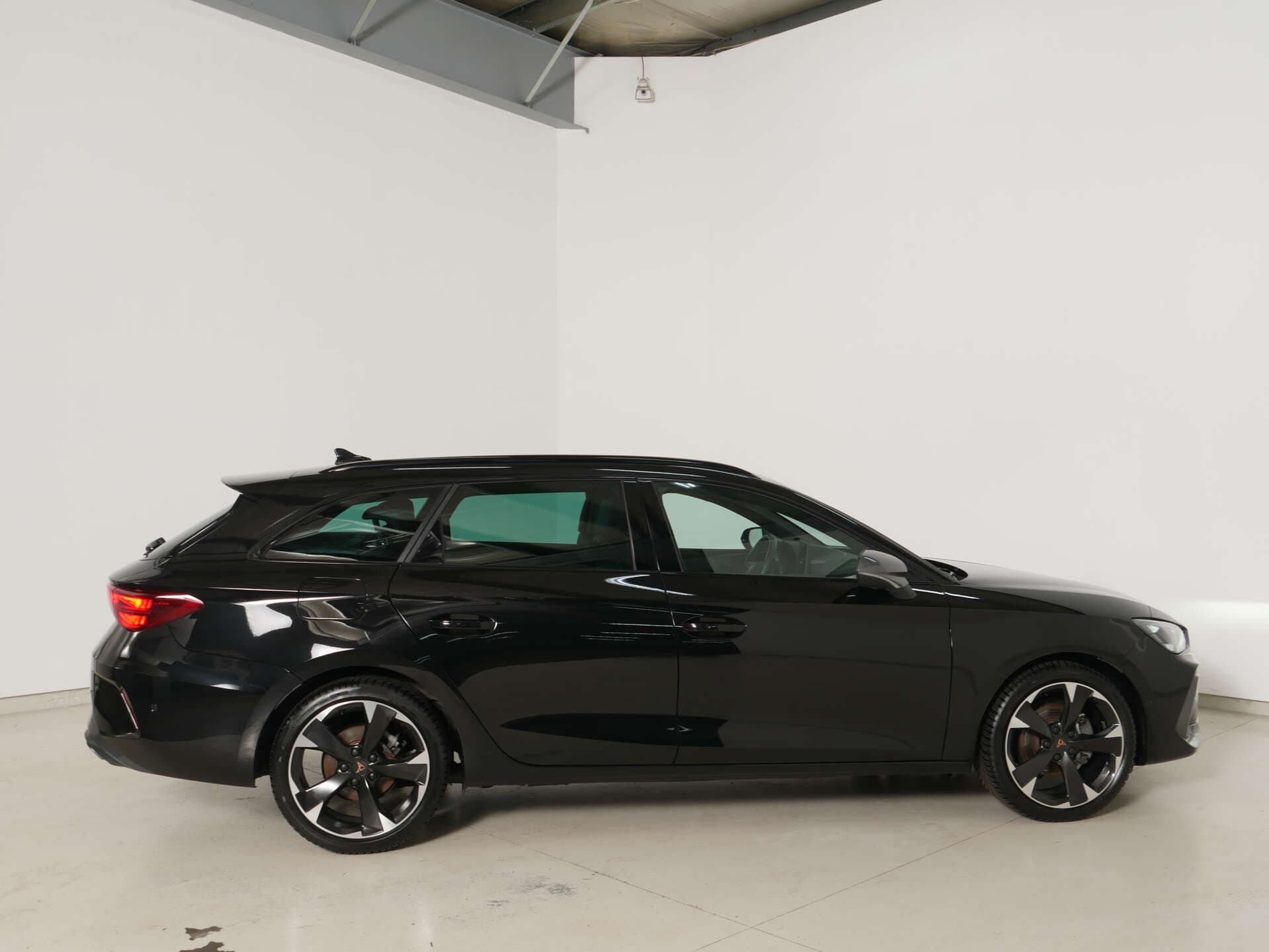 CUPRA Leon Sportstourer, photo 2 sur 17