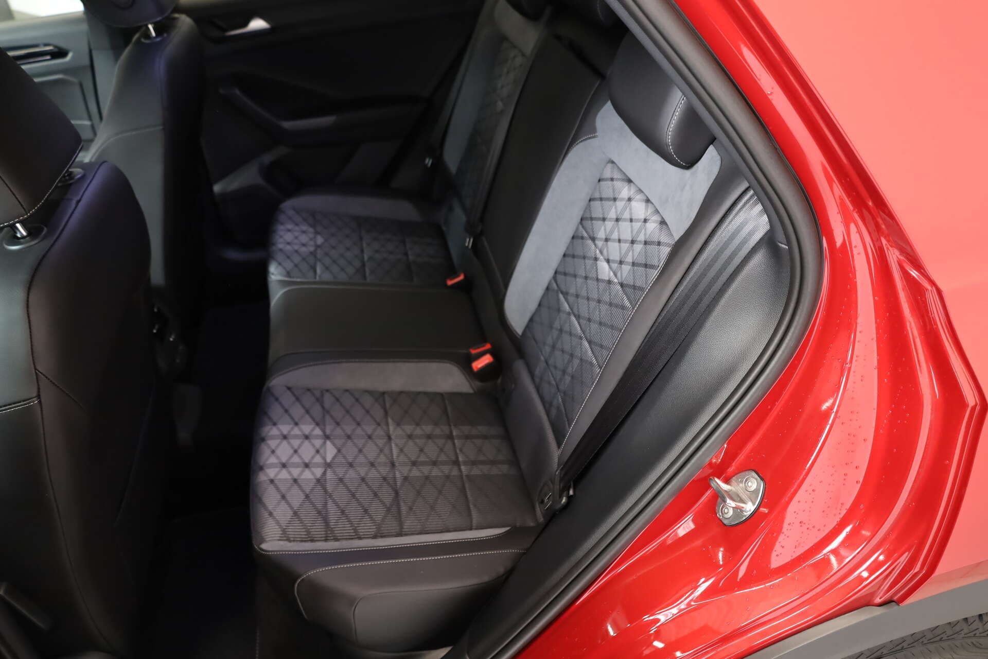 VOLKSWAGEN T-Roc, photo 16 sur 17