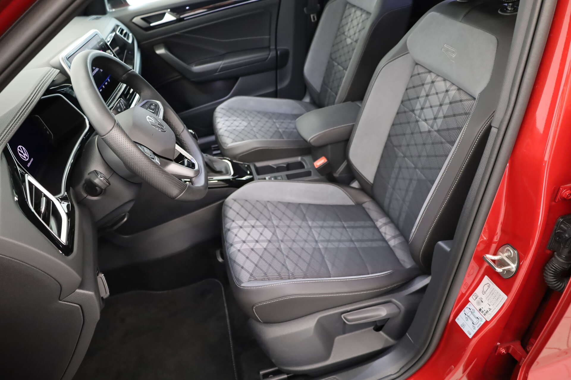 VOLKSWAGEN T-Roc, photo 6 sur 17