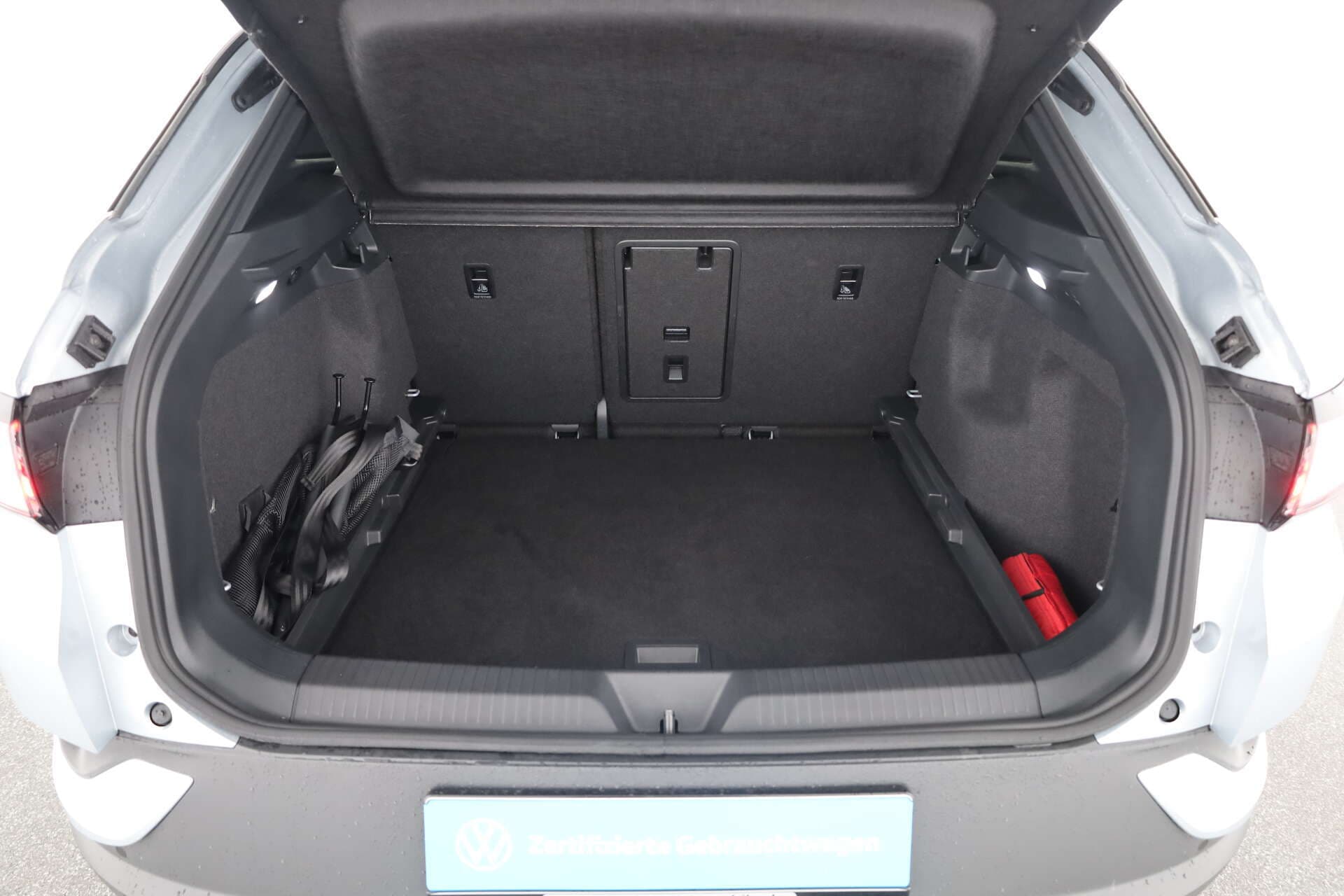 VOLKSWAGEN ID.4, photo 13 sur 17