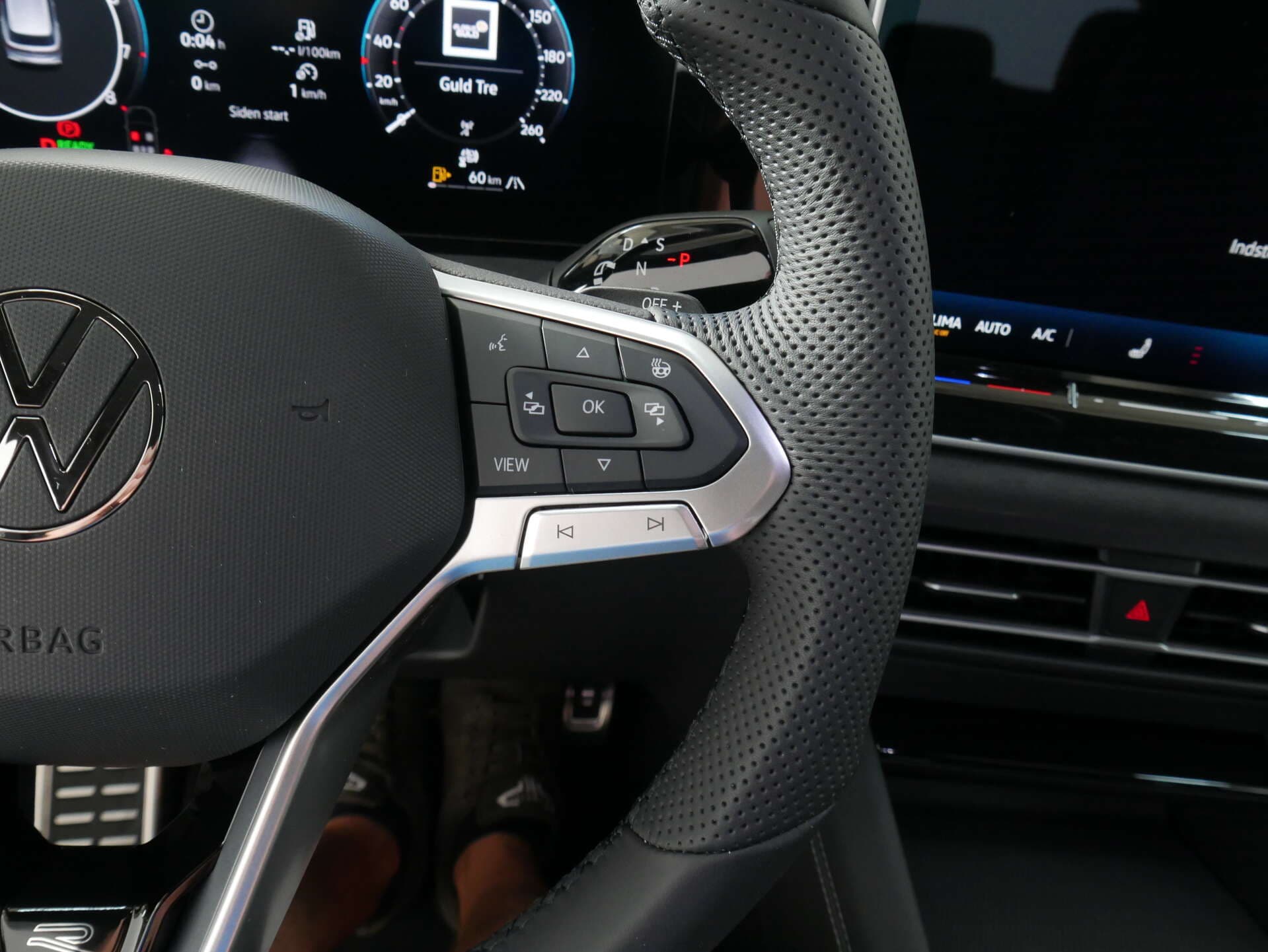 VOLKSWAGEN Tiguan, photo 10 sur 17