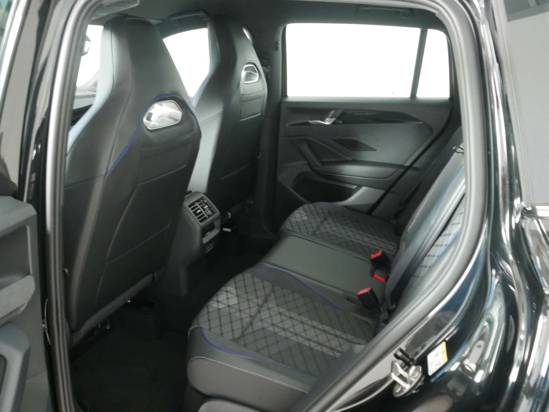 VOLKSWAGEN Tiguan, photo 11 sur 17