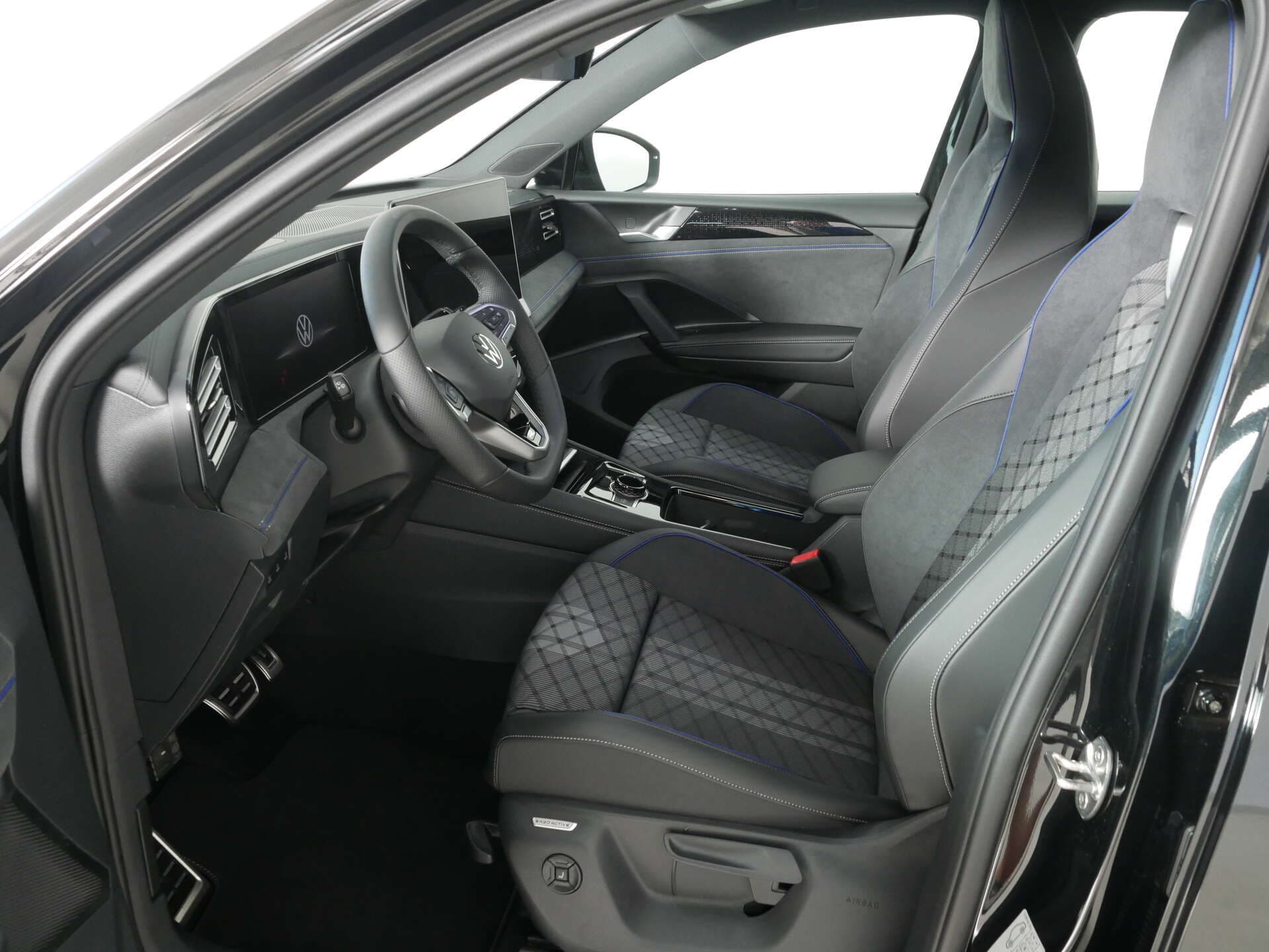 VOLKSWAGEN Tiguan, photo 12 sur 17