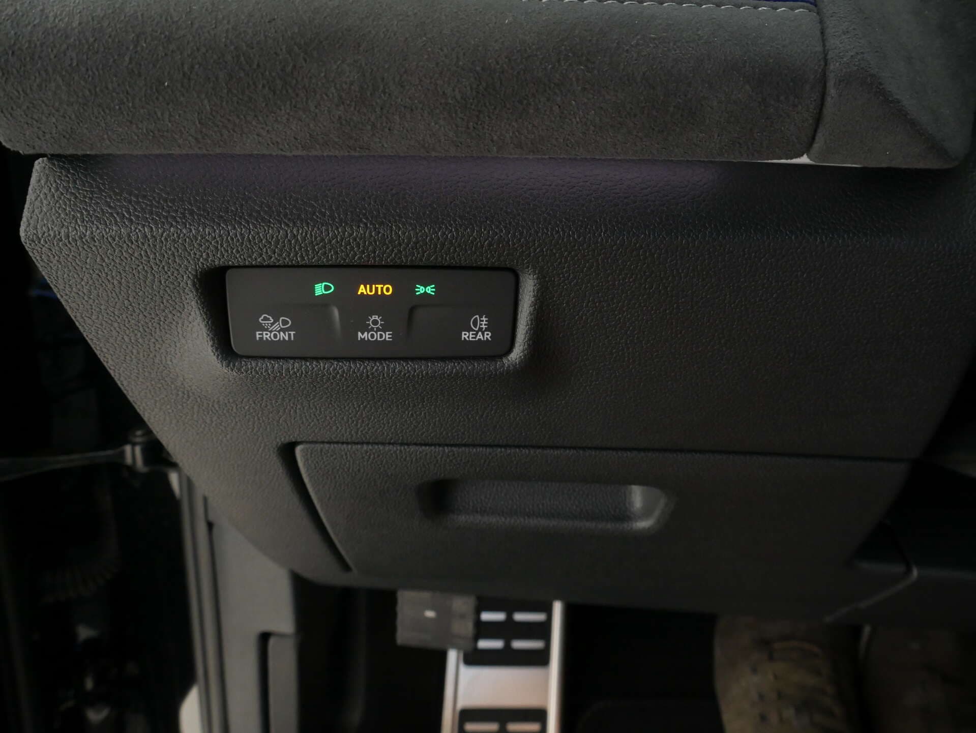 VOLKSWAGEN Tiguan, photo 16 sur 17