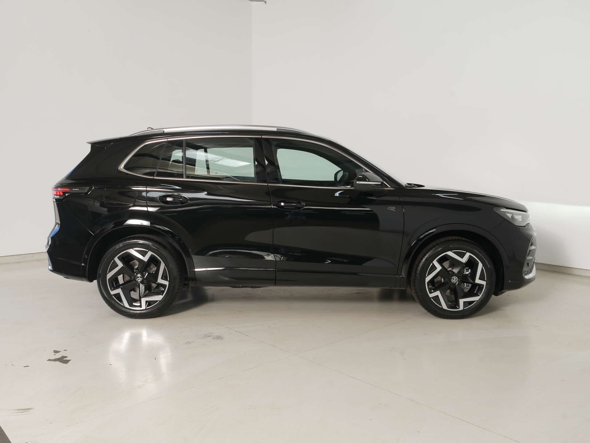 VOLKSWAGEN Tiguan, photo 6 sur 17