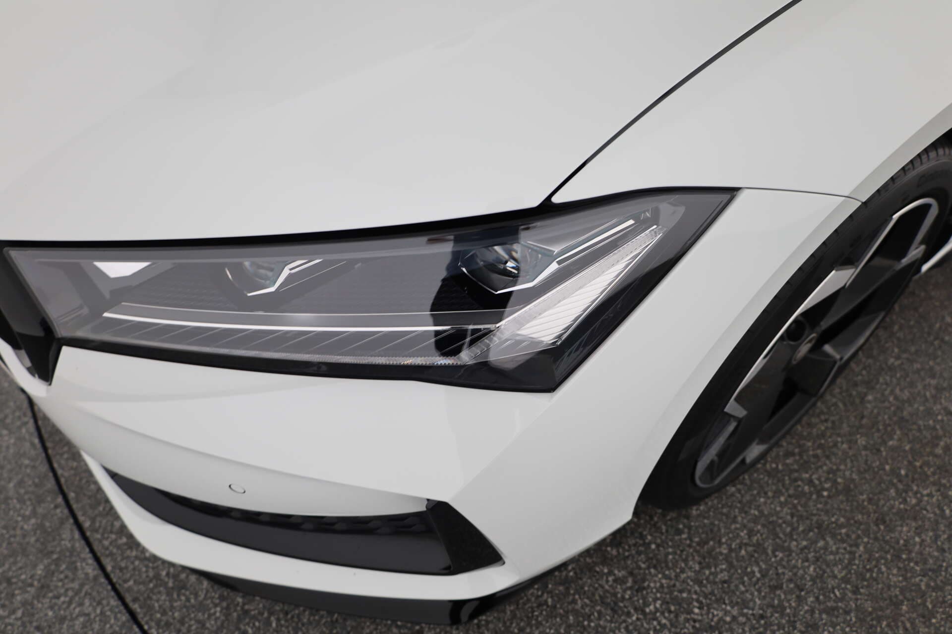 SKODA Superb Combi, photo 6 sur 17