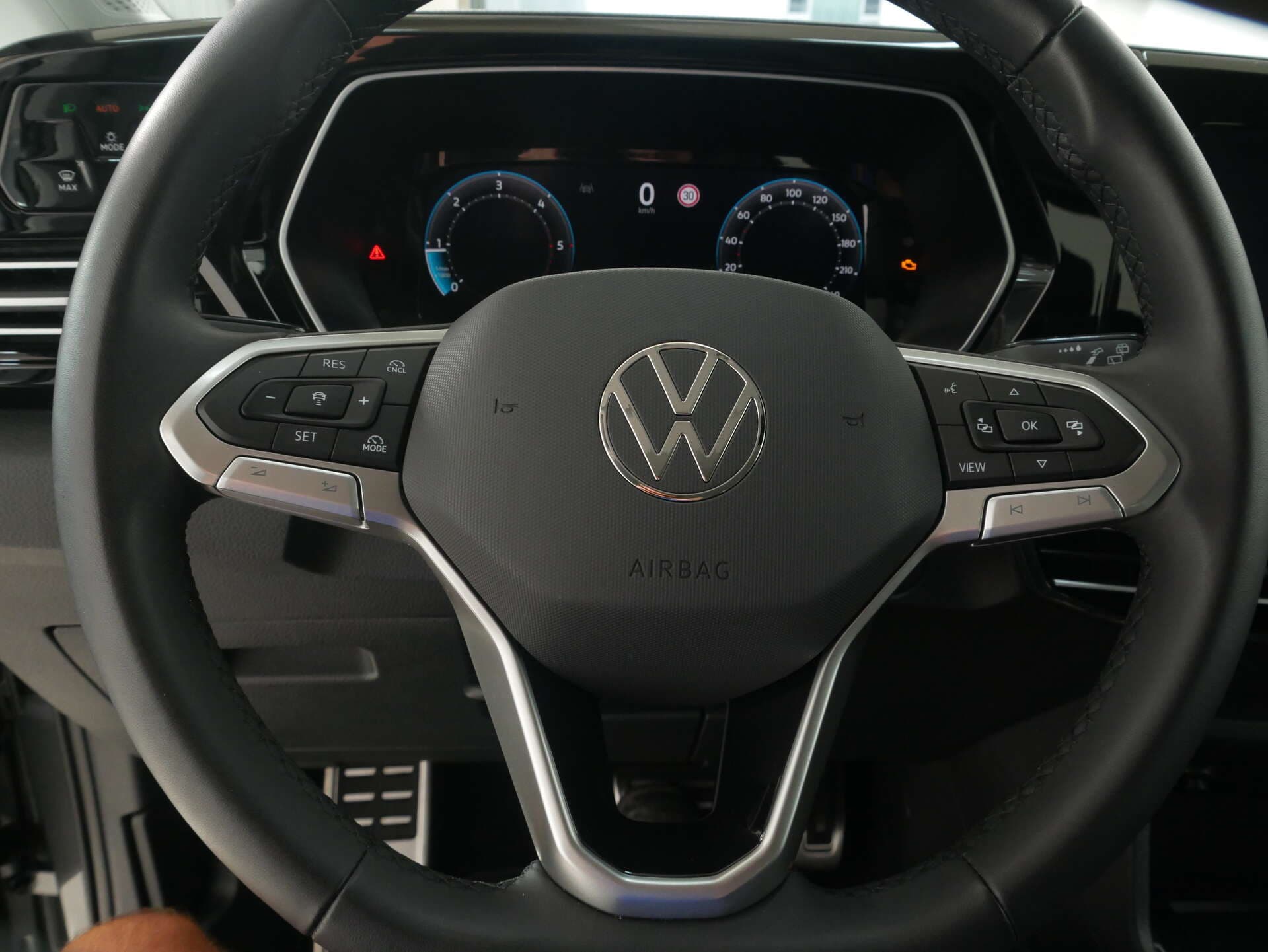 VOLKSWAGEN NUTZFAHRZEUGE Caddy, photo 9 sur 17
