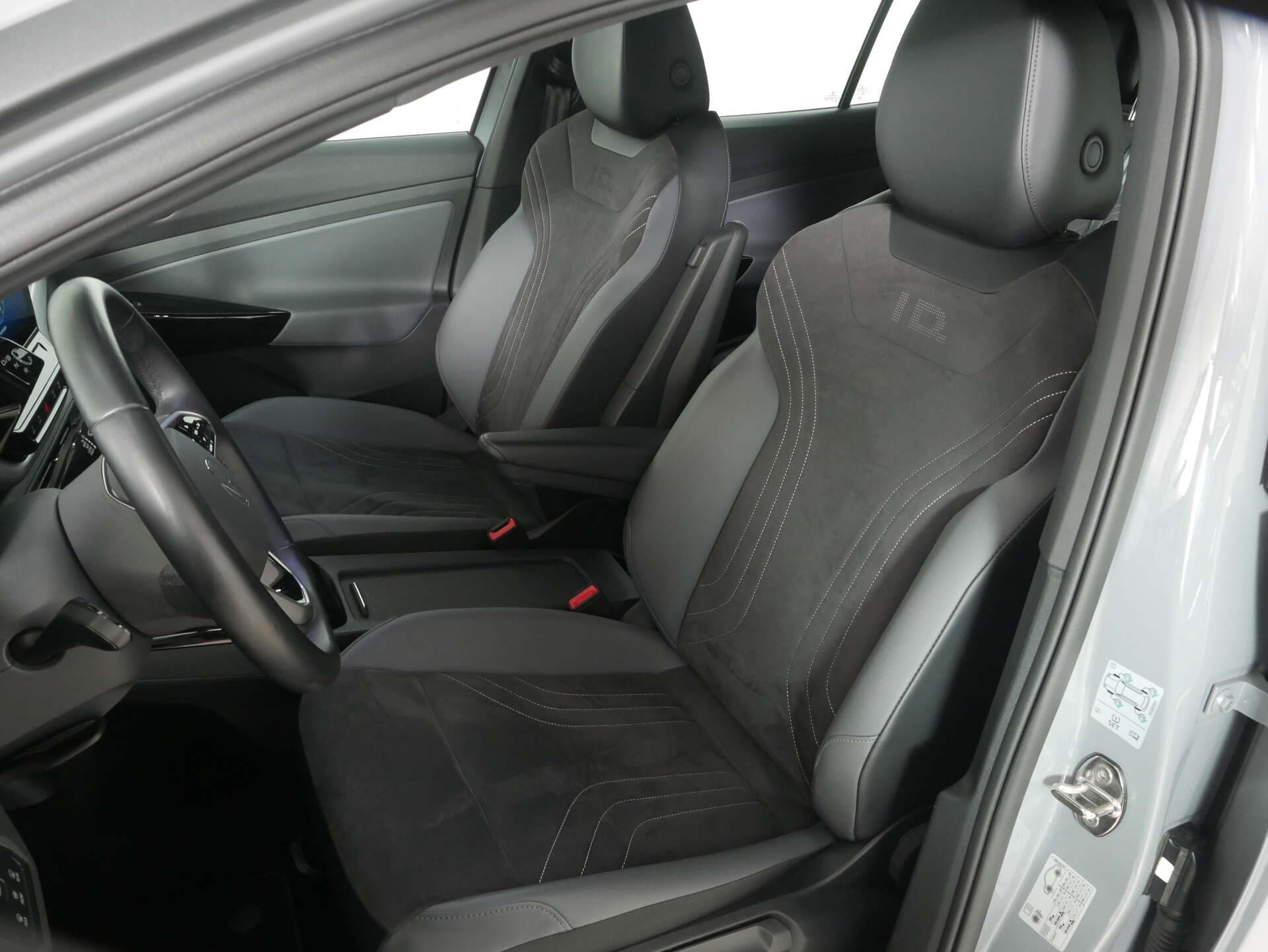 VOLKSWAGEN ID.4, photo 9 sur 17