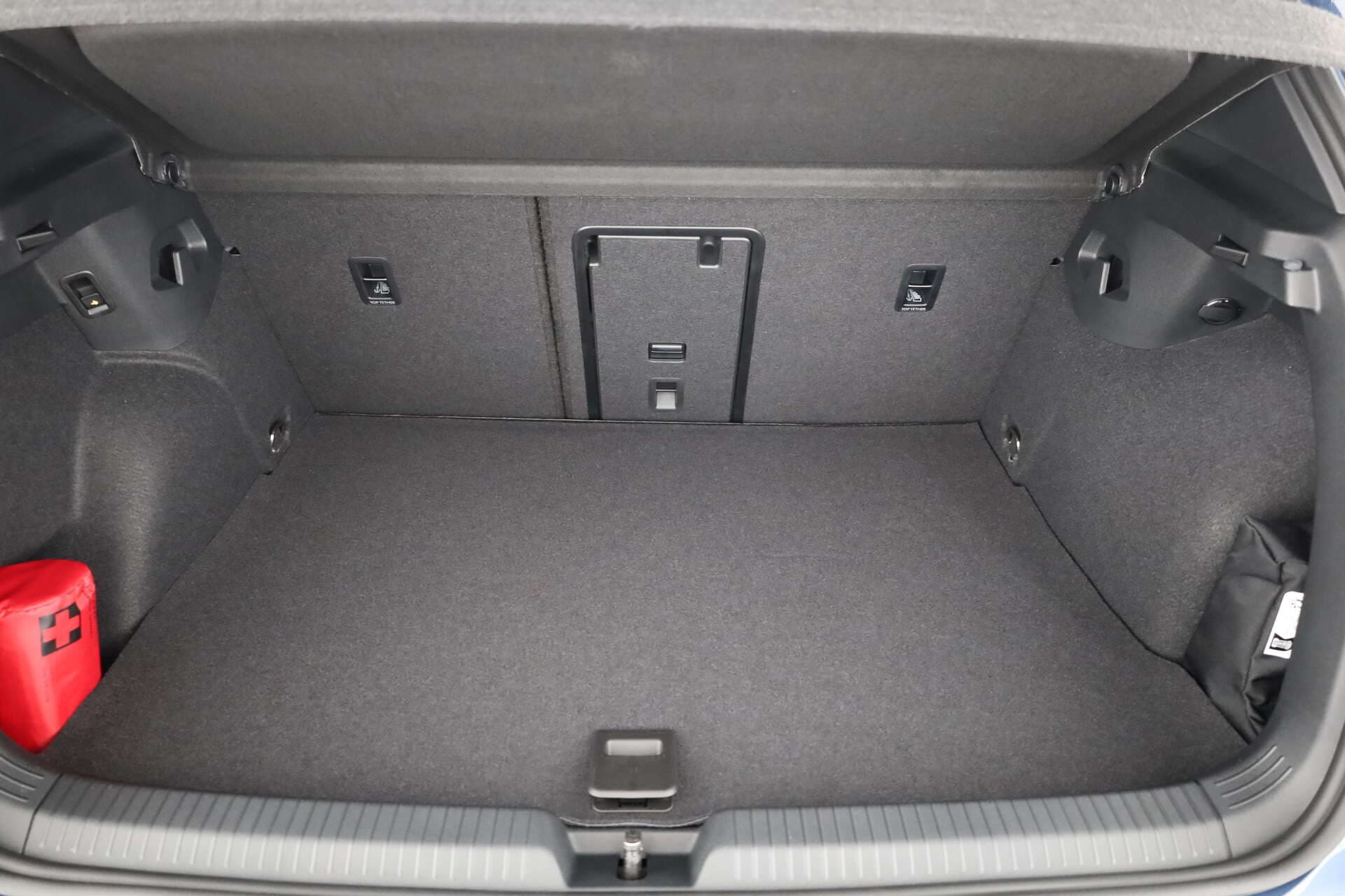 VOLKSWAGEN Golf, photo 11 sur 17