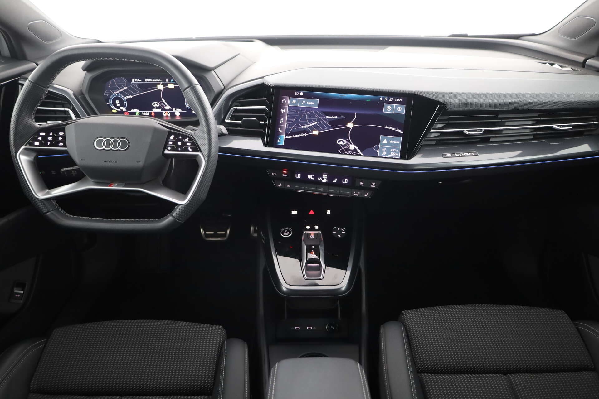 AUDI Q4 e-tron, photo 8 sur 17