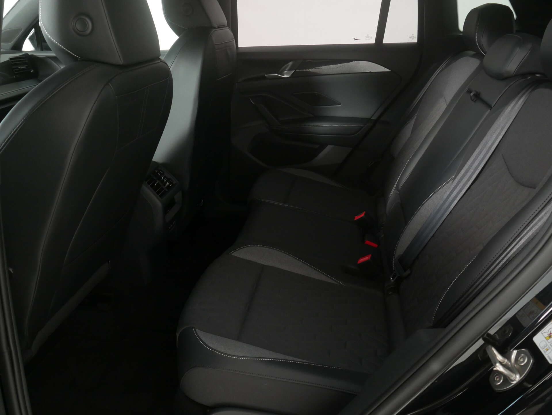 VOLKSWAGEN Tiguan, photo 13 sur 17