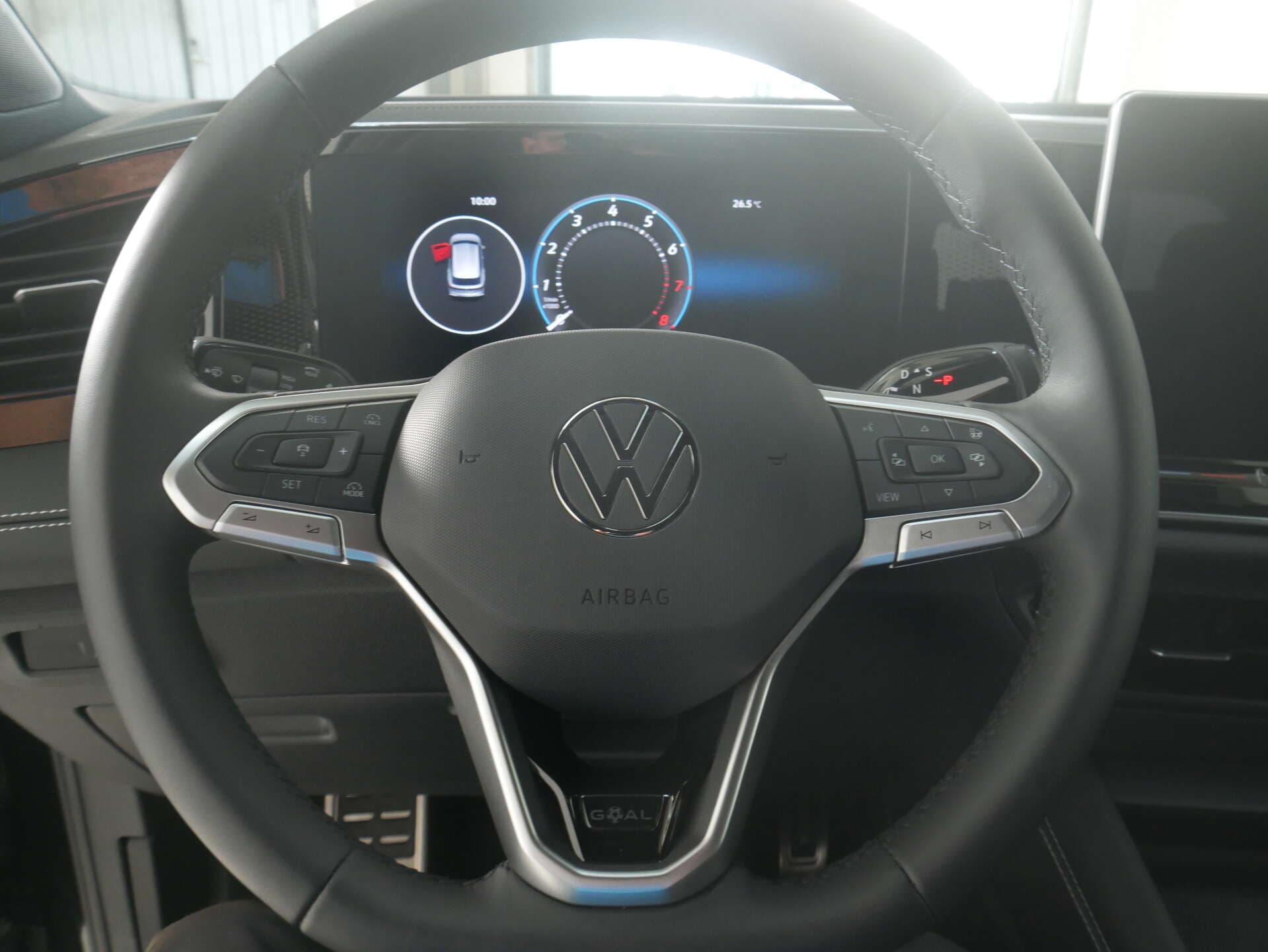 VOLKSWAGEN Tiguan, photo 15 sur 17