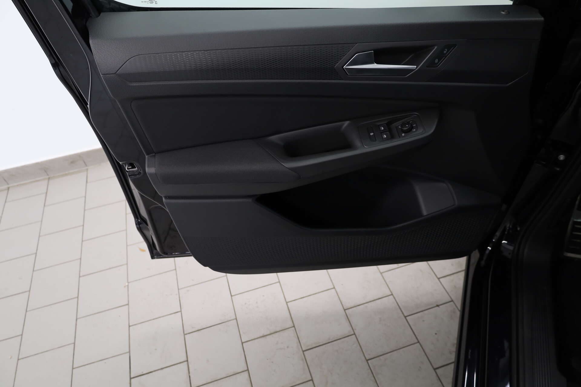 VOLKSWAGEN NUTZFAHRZEUGE Caddy, photo 13 sur 16