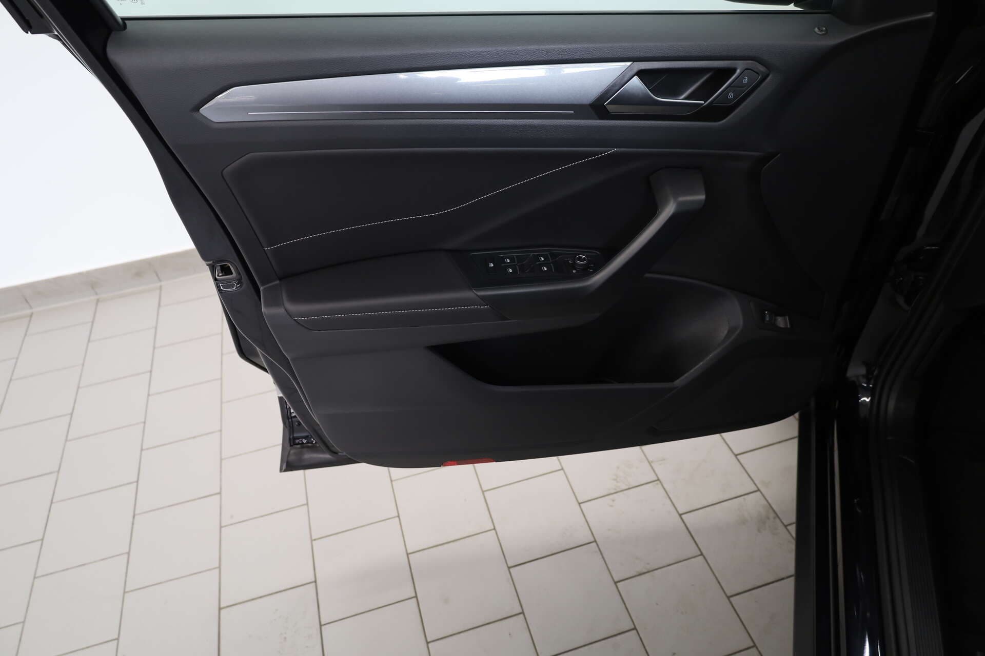 VOLKSWAGEN T-Roc, photo 15 sur 17