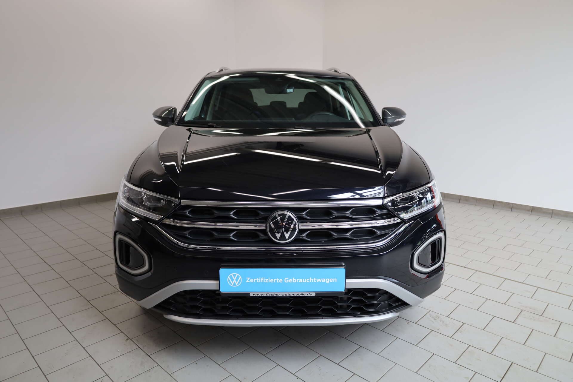 VOLKSWAGEN T-Roc, photo 2 sur 17
