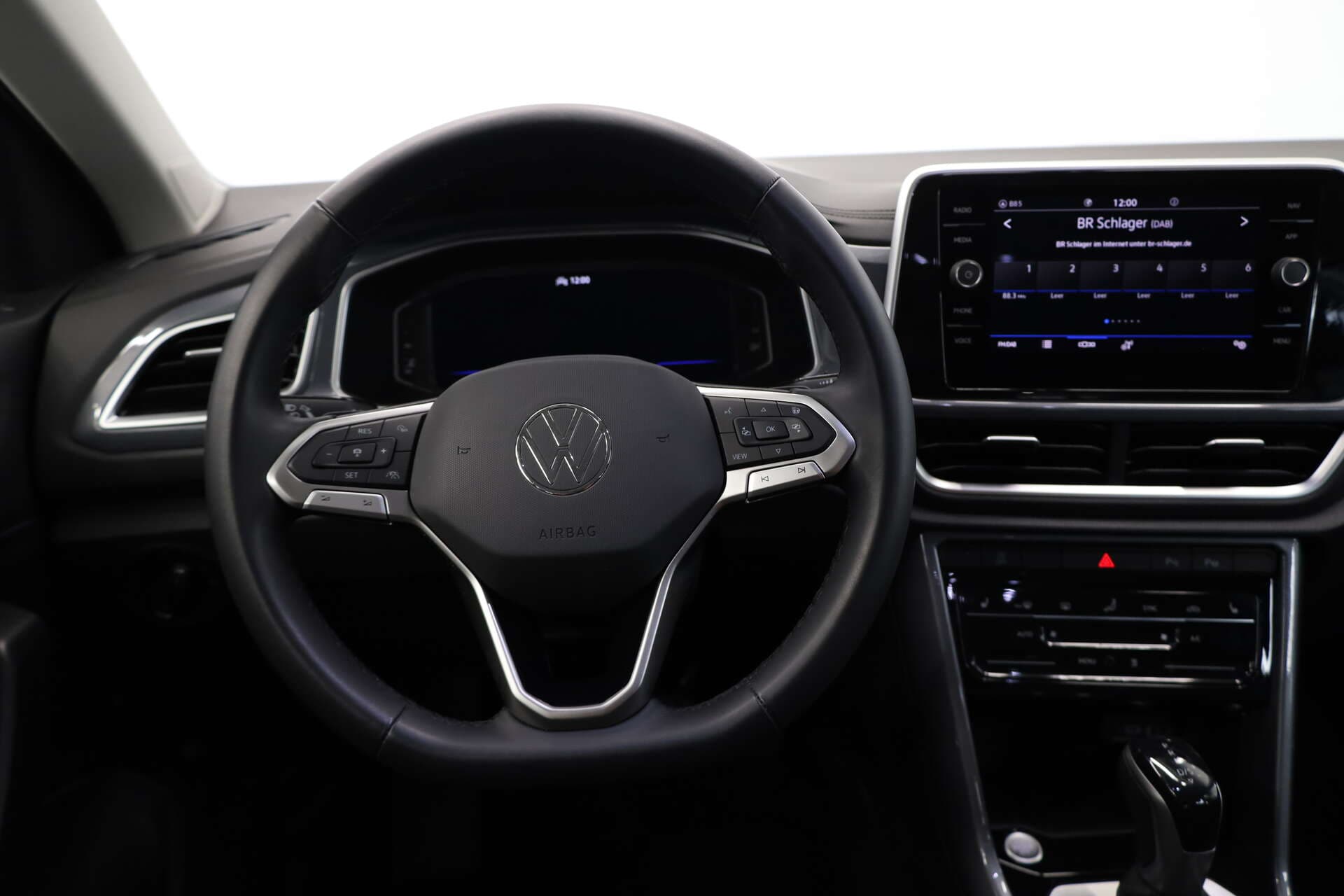 VOLKSWAGEN T-Roc, photo 8 sur 17