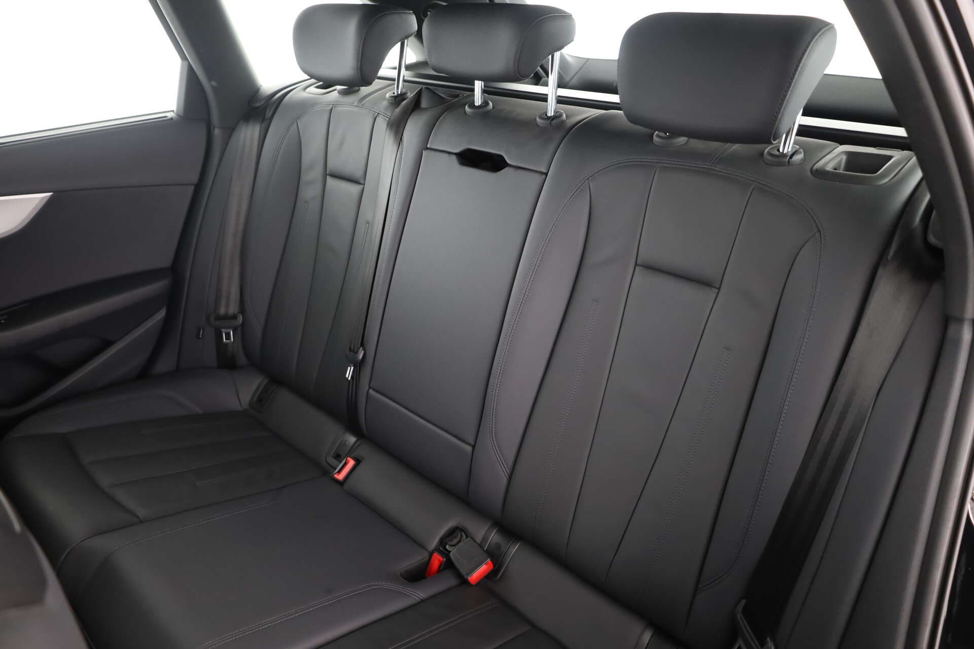 AUDI A4 Avant, photo 10 sur 17