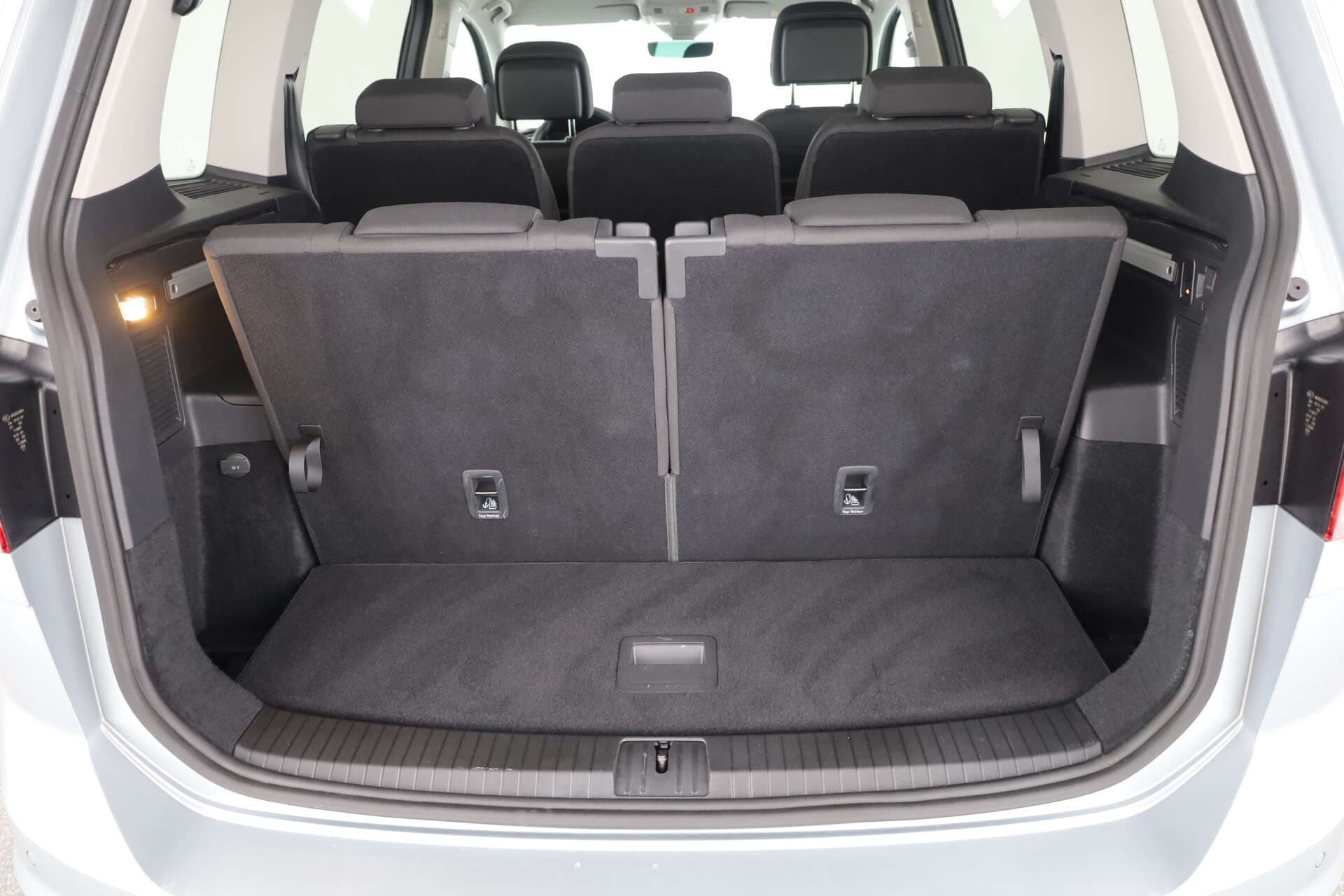 VOLKSWAGEN Touran, photo 13 sur 17