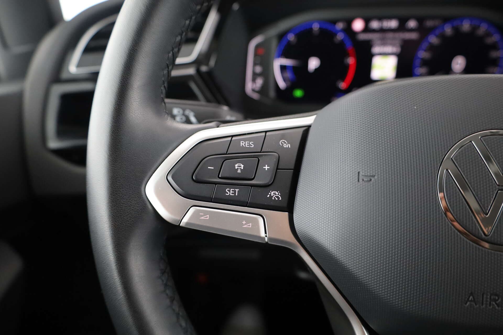 VOLKSWAGEN Touran, photo 15 sur 17