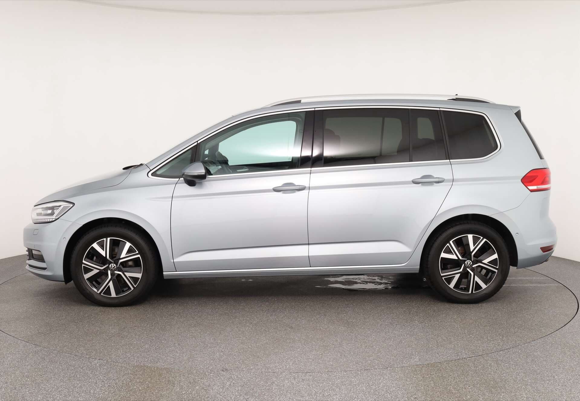 VOLKSWAGEN Touran, photo 5 sur 17