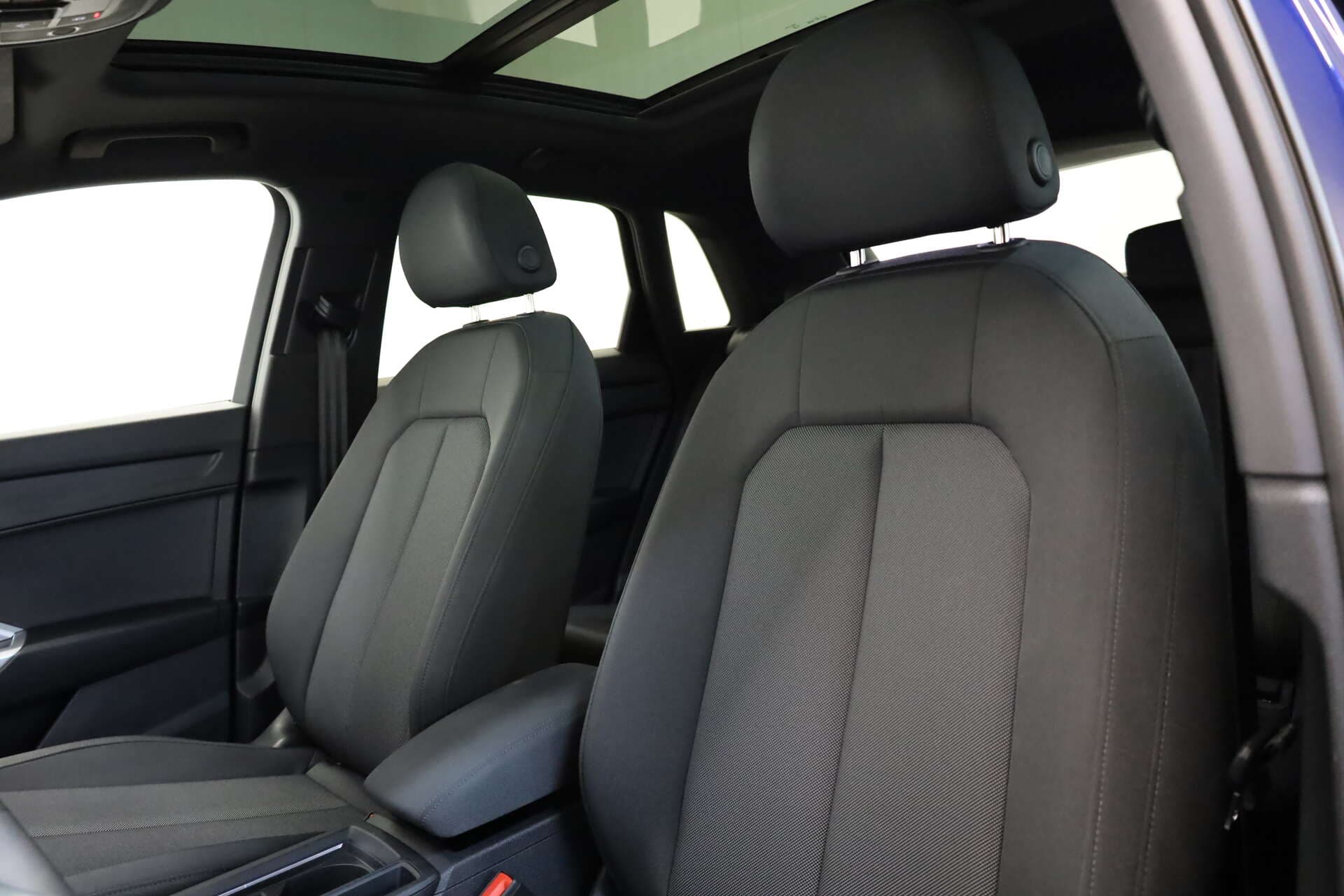AUDI Q3, photo 9 sur 17