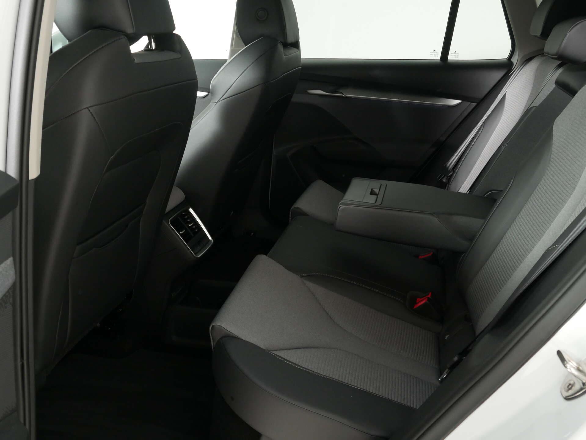 SKODA Enyaq, photo 11 sur 17