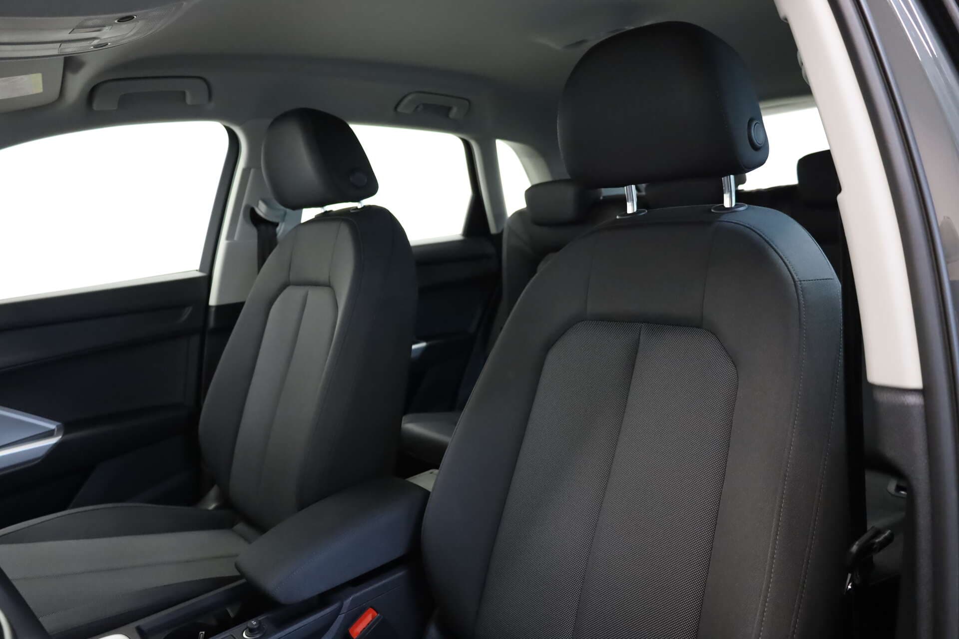 AUDI Q3, photo 9 sur 17