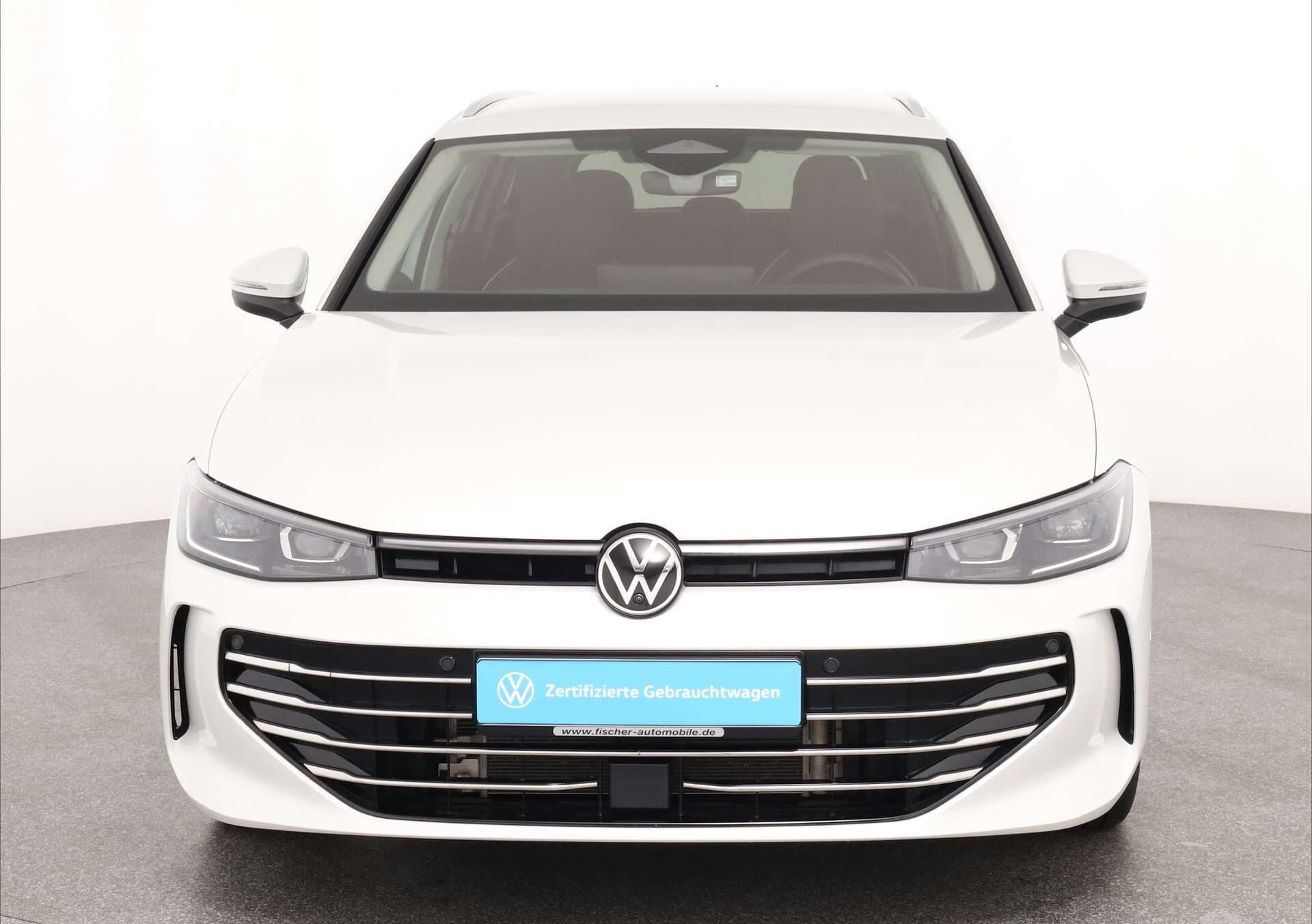 VOLKSWAGEN Passat, photo 2 sur 17