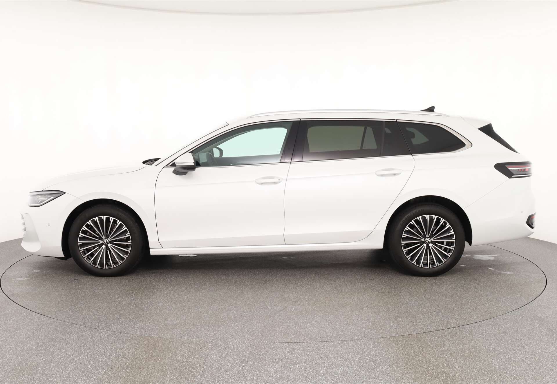VOLKSWAGEN Passat, photo 5 sur 17