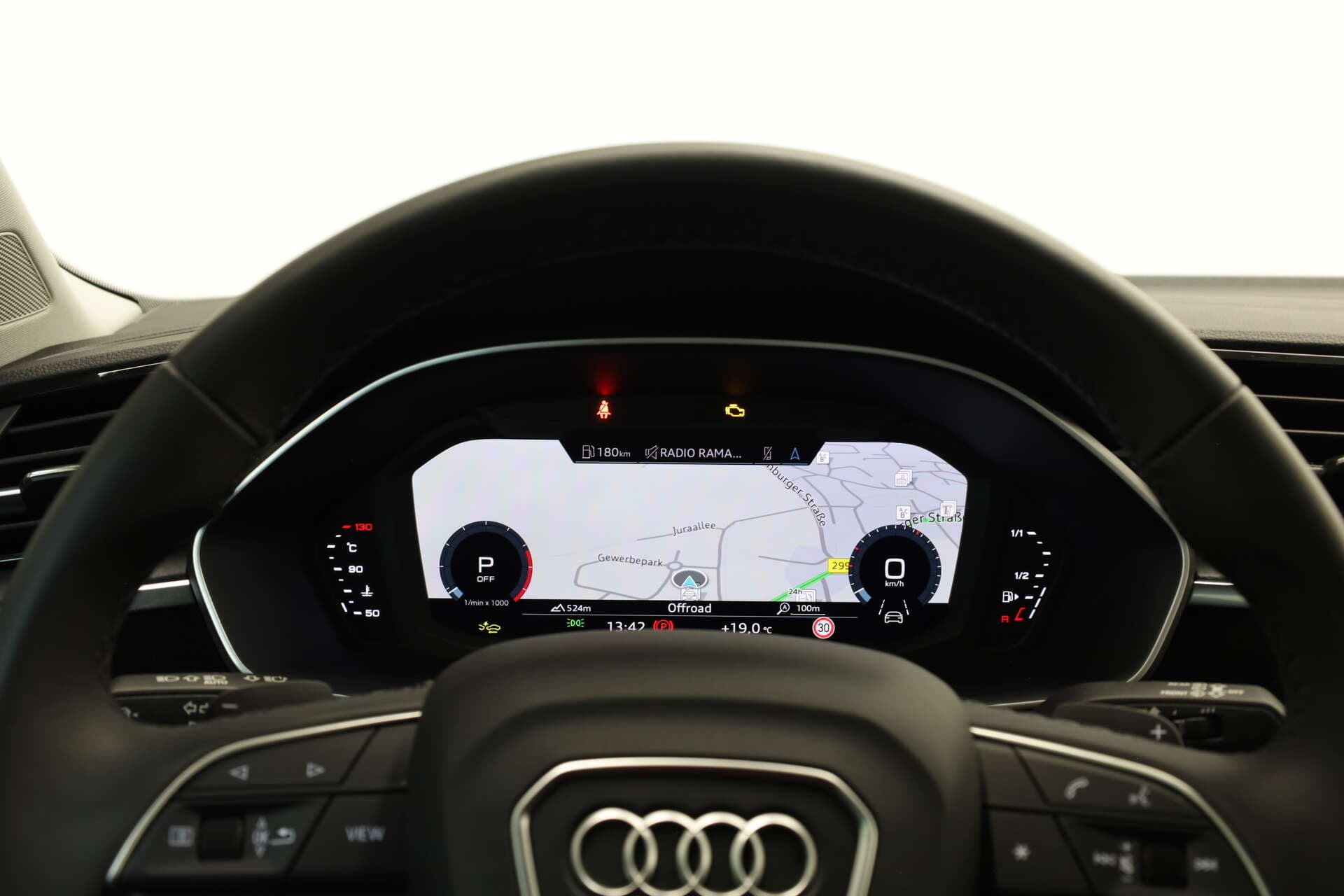 AUDI Q3, photo 12 sur 17