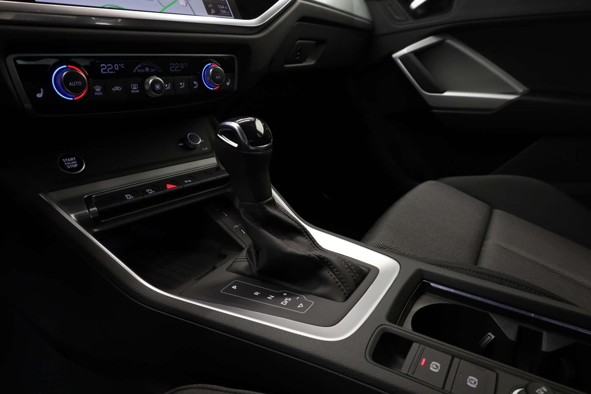 AUDI Q3, photo 16 sur 17