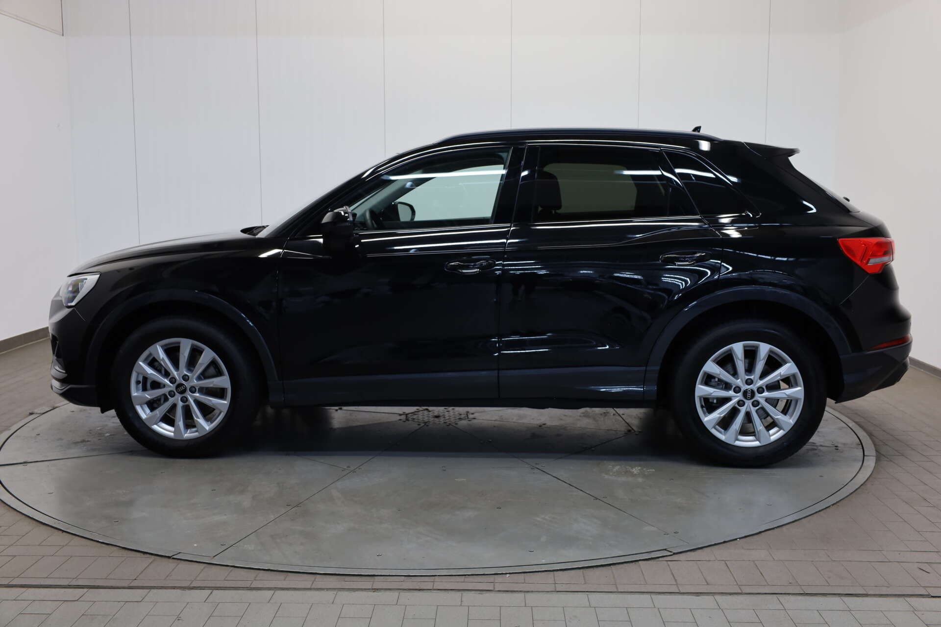 AUDI Q3, photo 4 sur 17