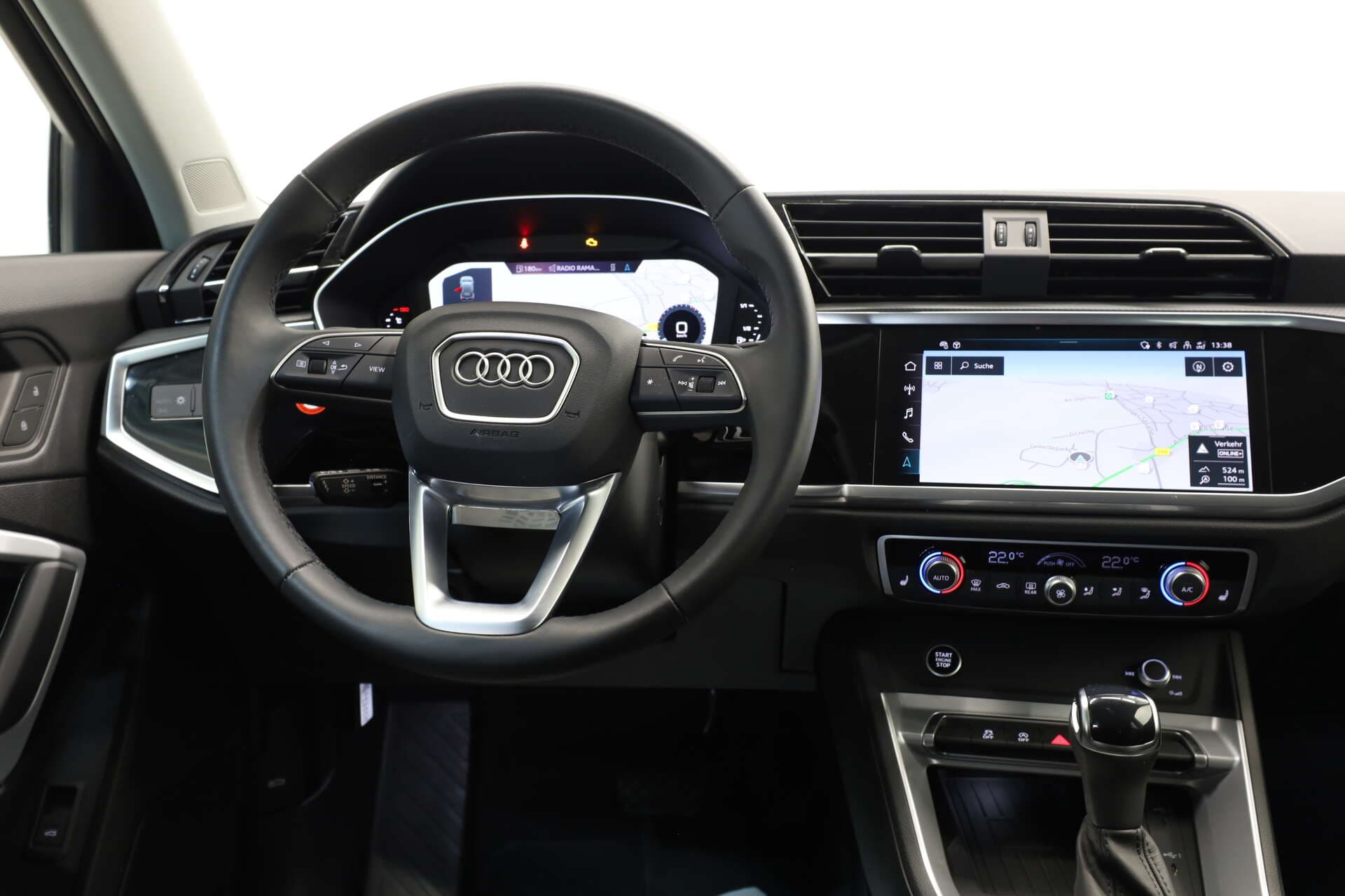 AUDI Q3, photo 8 sur 17