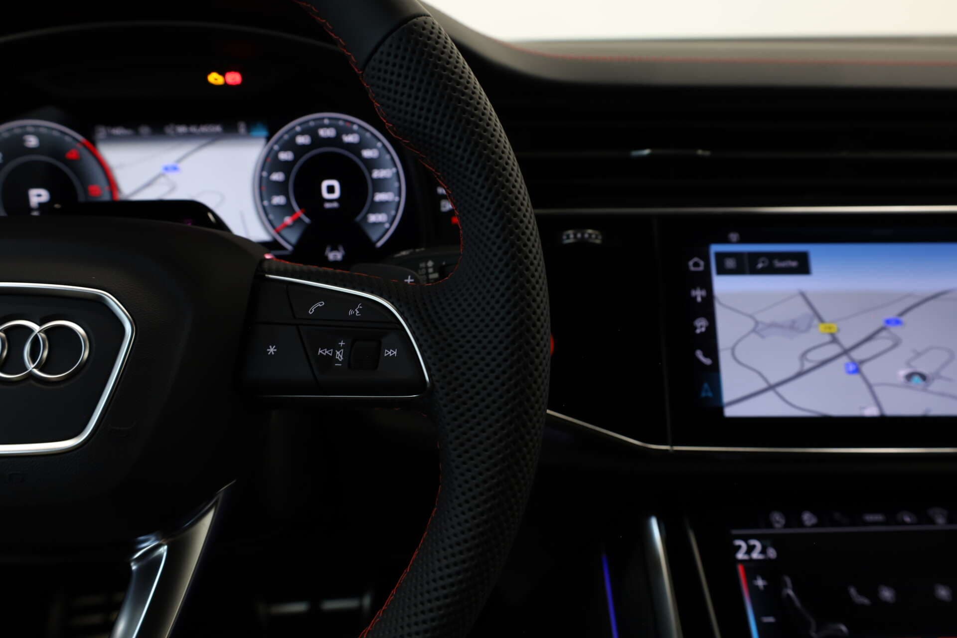 AUDI Q8, photo 15 sur 17