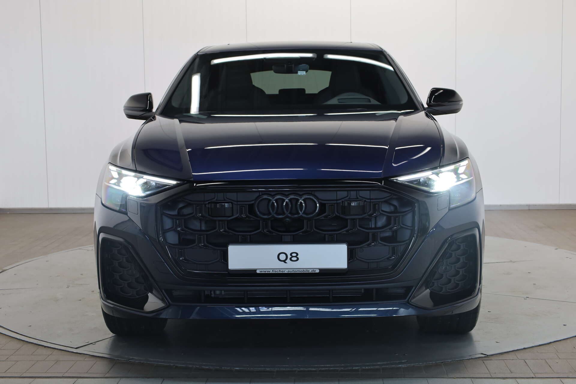AUDI Q8, photo 2 sur 17