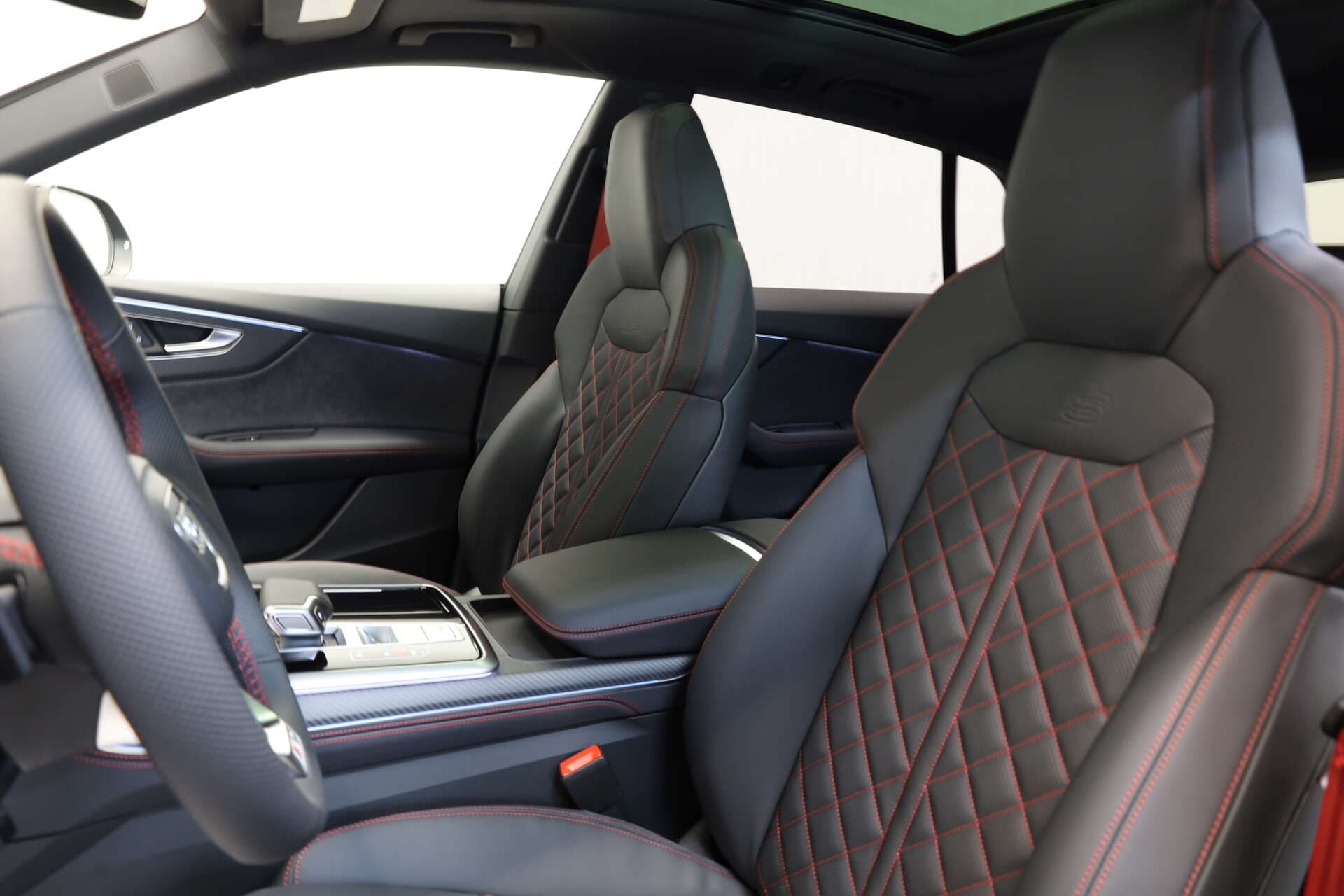 AUDI Q8, photo 9 sur 17