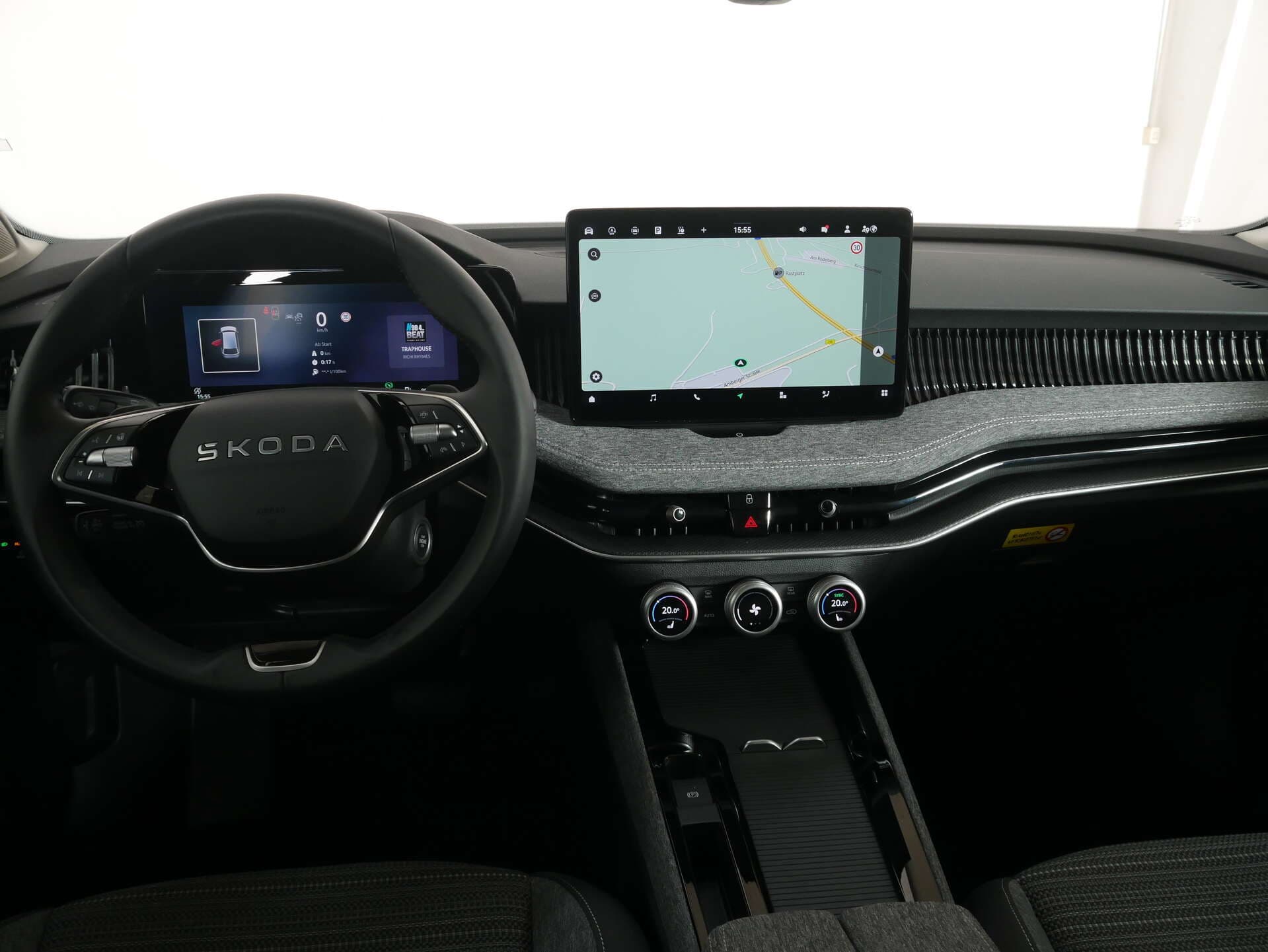 SKODA Superb Combi, photo 11 sur 17