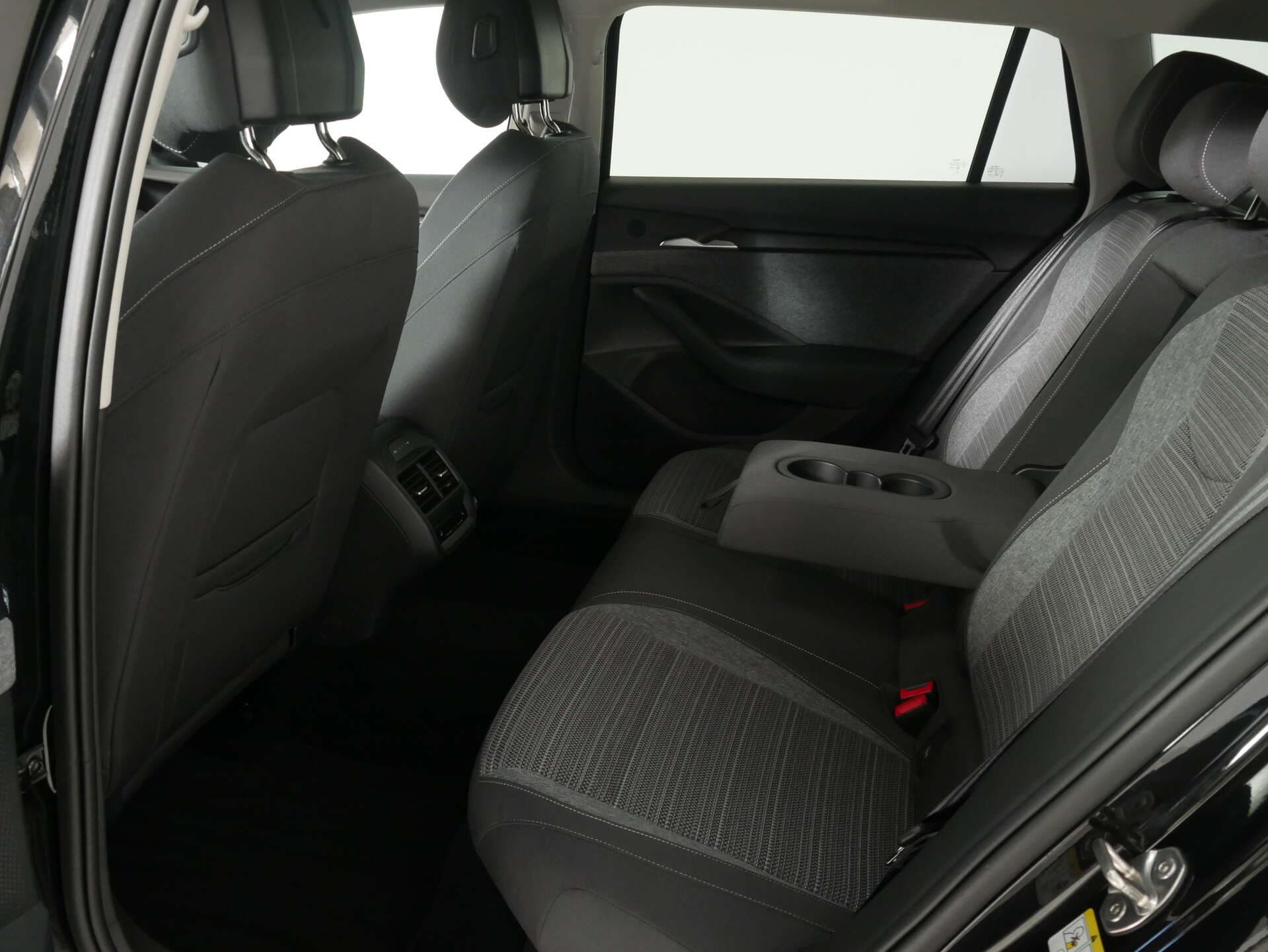 SKODA Superb Combi, photo 16 sur 17