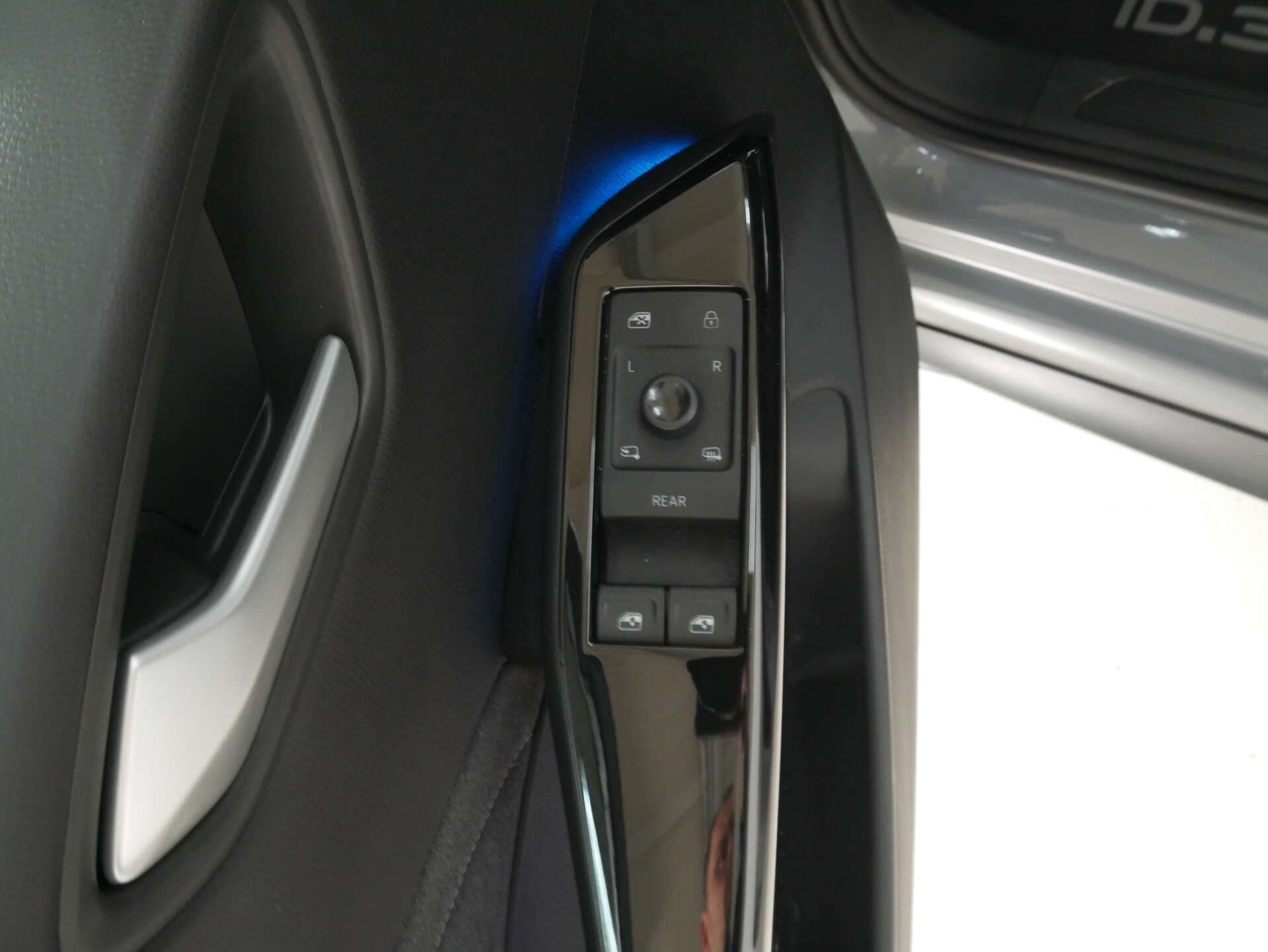 VOLKSWAGEN ID.3, photo 14 sur 17
