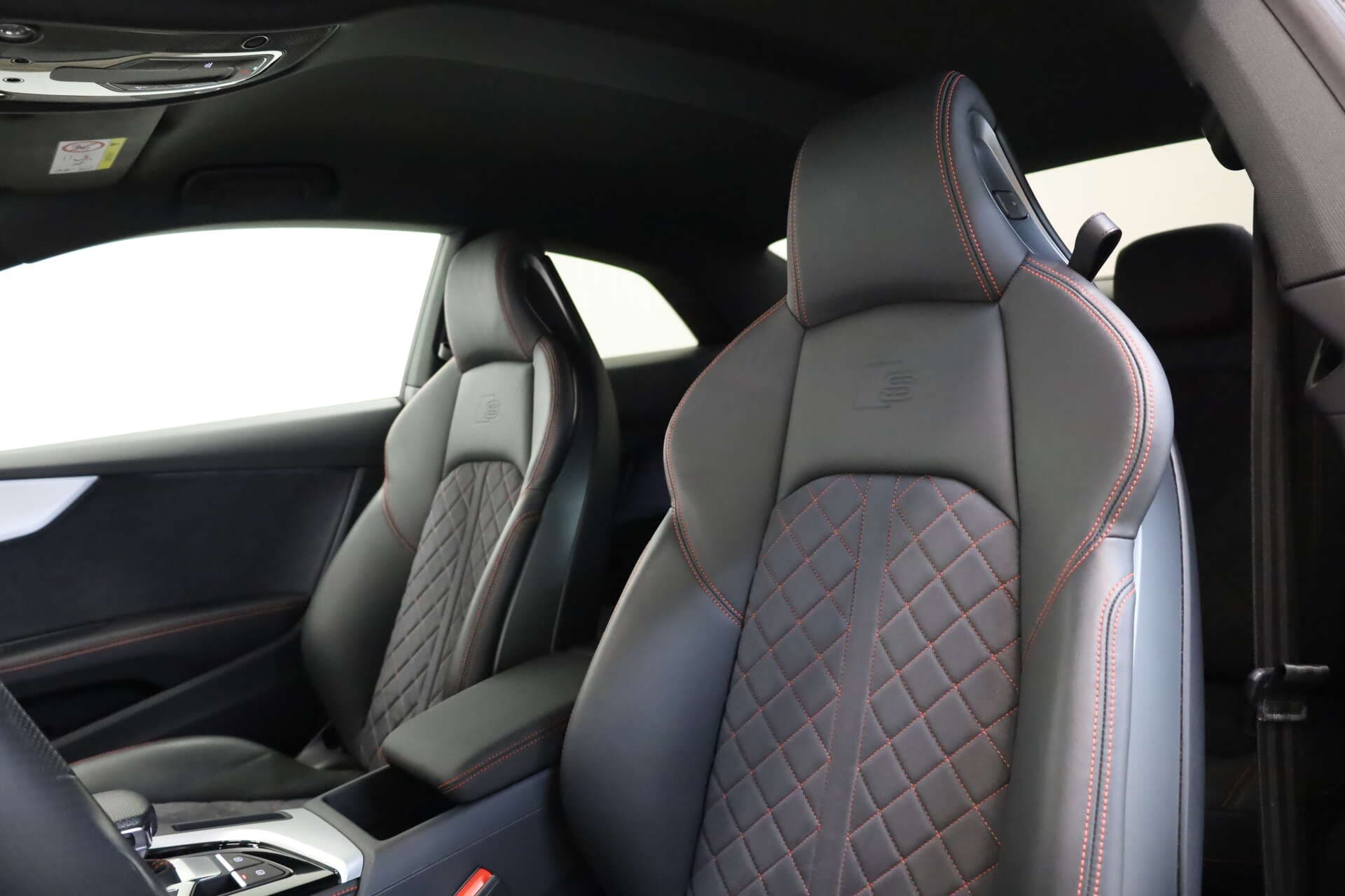 AUDI A5 Coupe, photo 9 sur 17