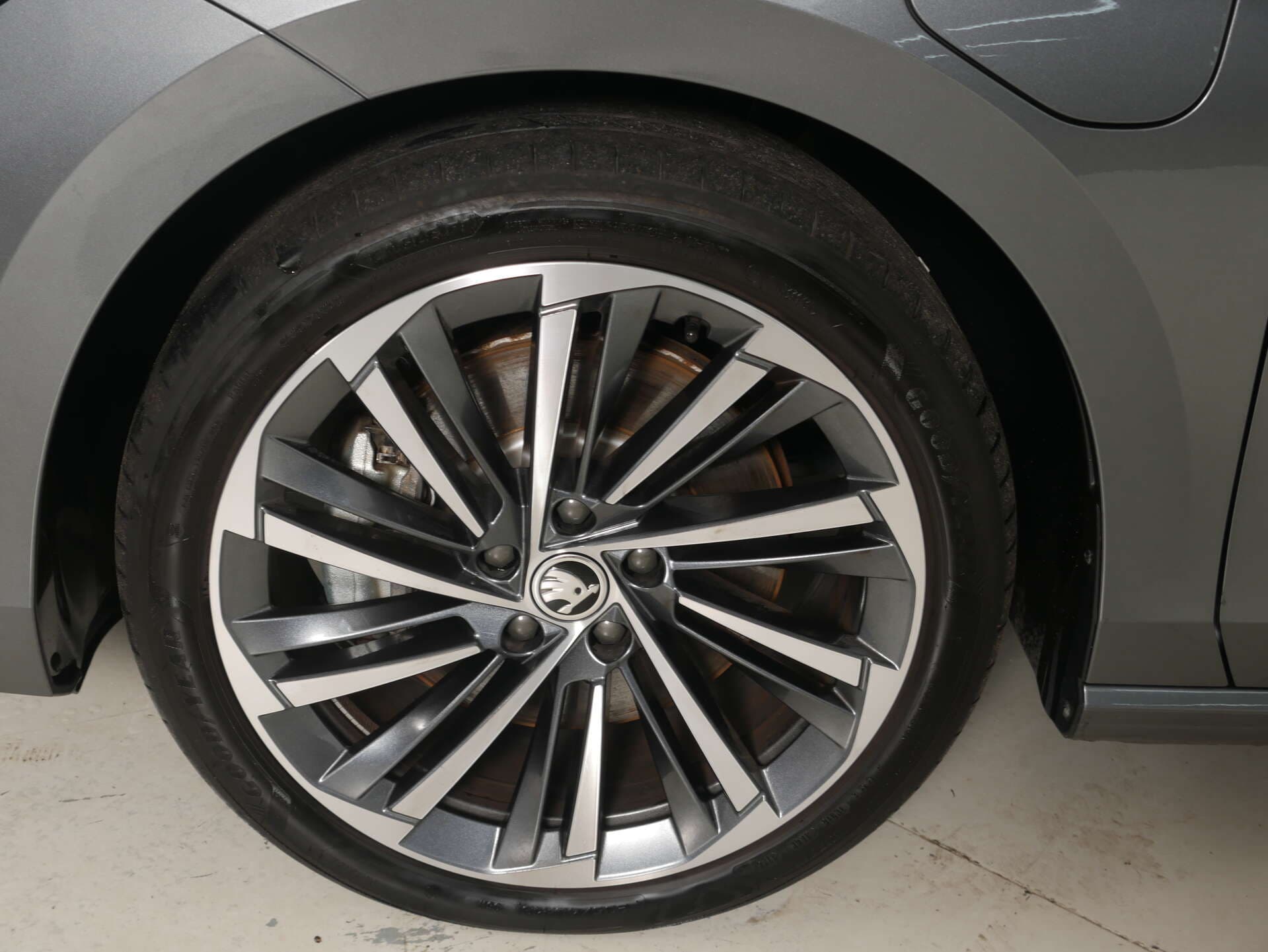 SKODA Superb Combi, photo 8 sur 17