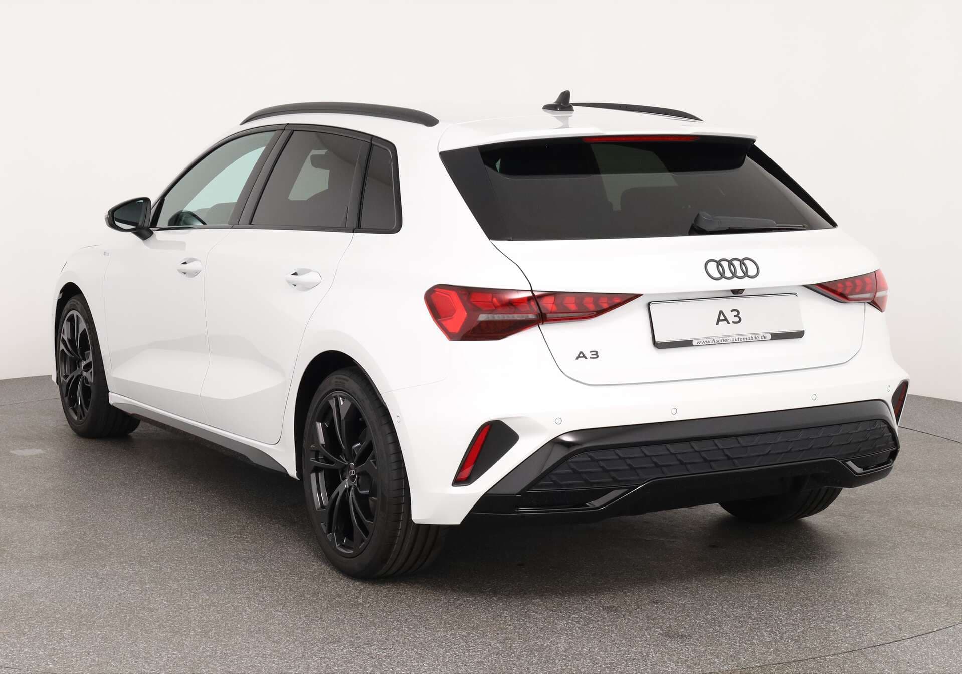 AUDI A3 Sportback, photo 3 sur 17