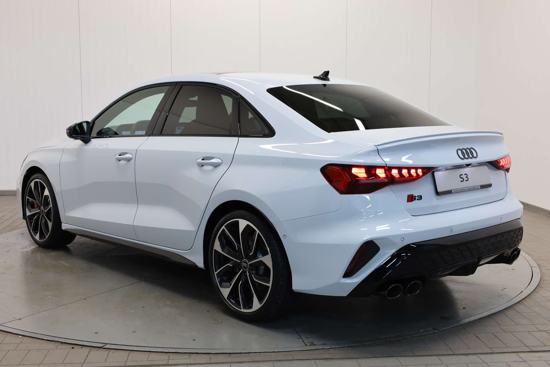AUDI S3 Limousine, photo 3 sur 17