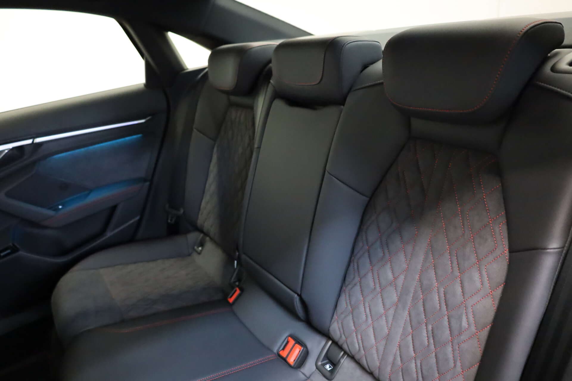 AUDI S3 Limousine, photo 10 sur 17