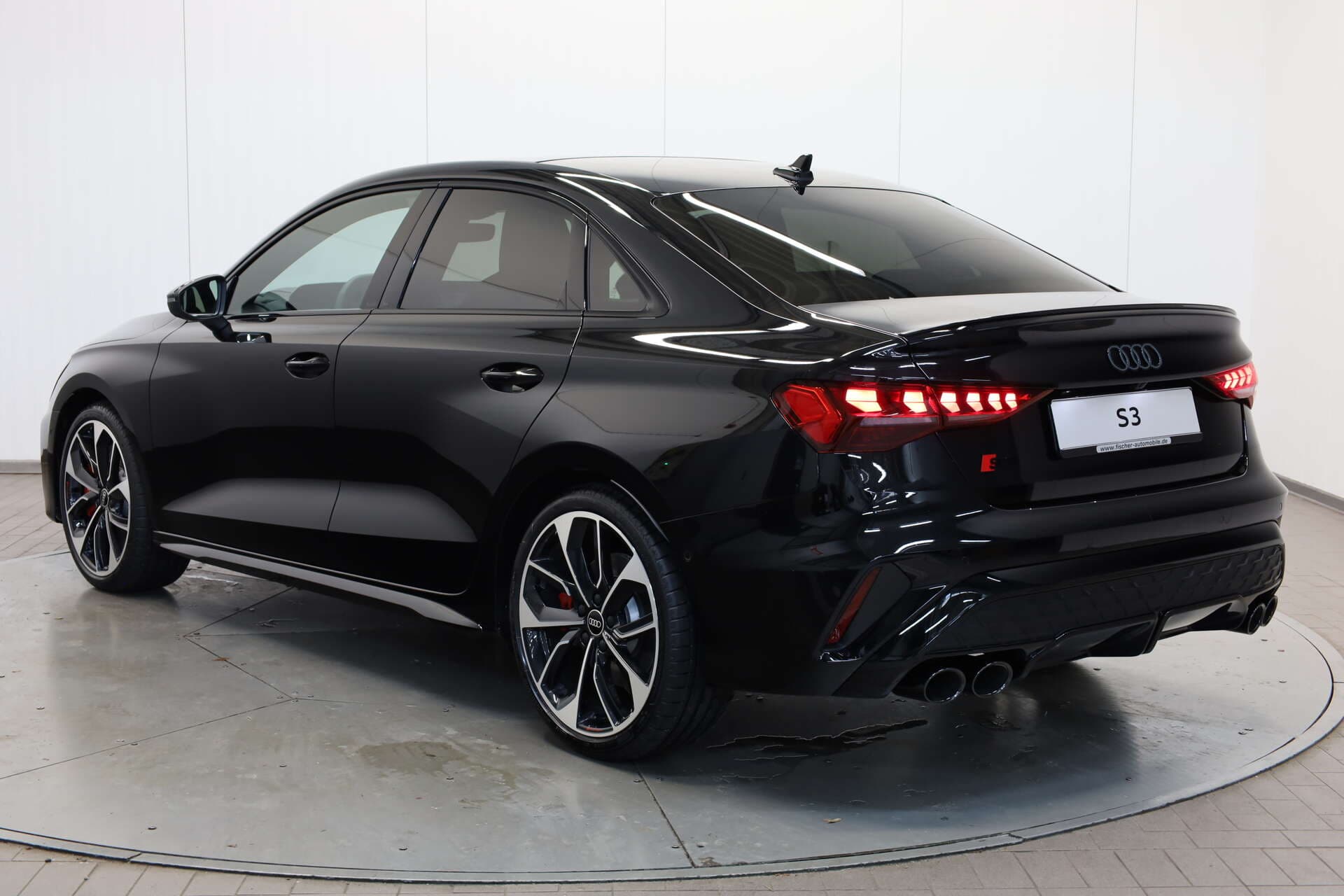 AUDI S3 Limousine, photo 3 sur 17