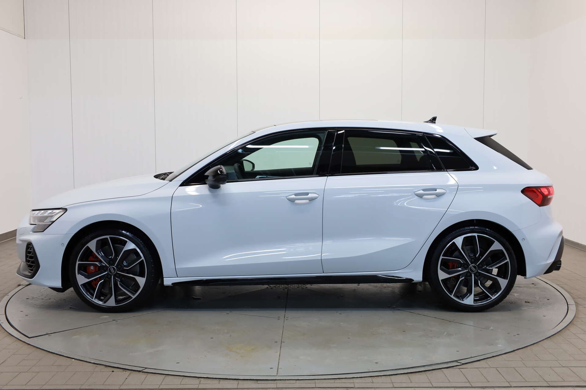 AUDI S3 Sportback, photo 4 sur 17