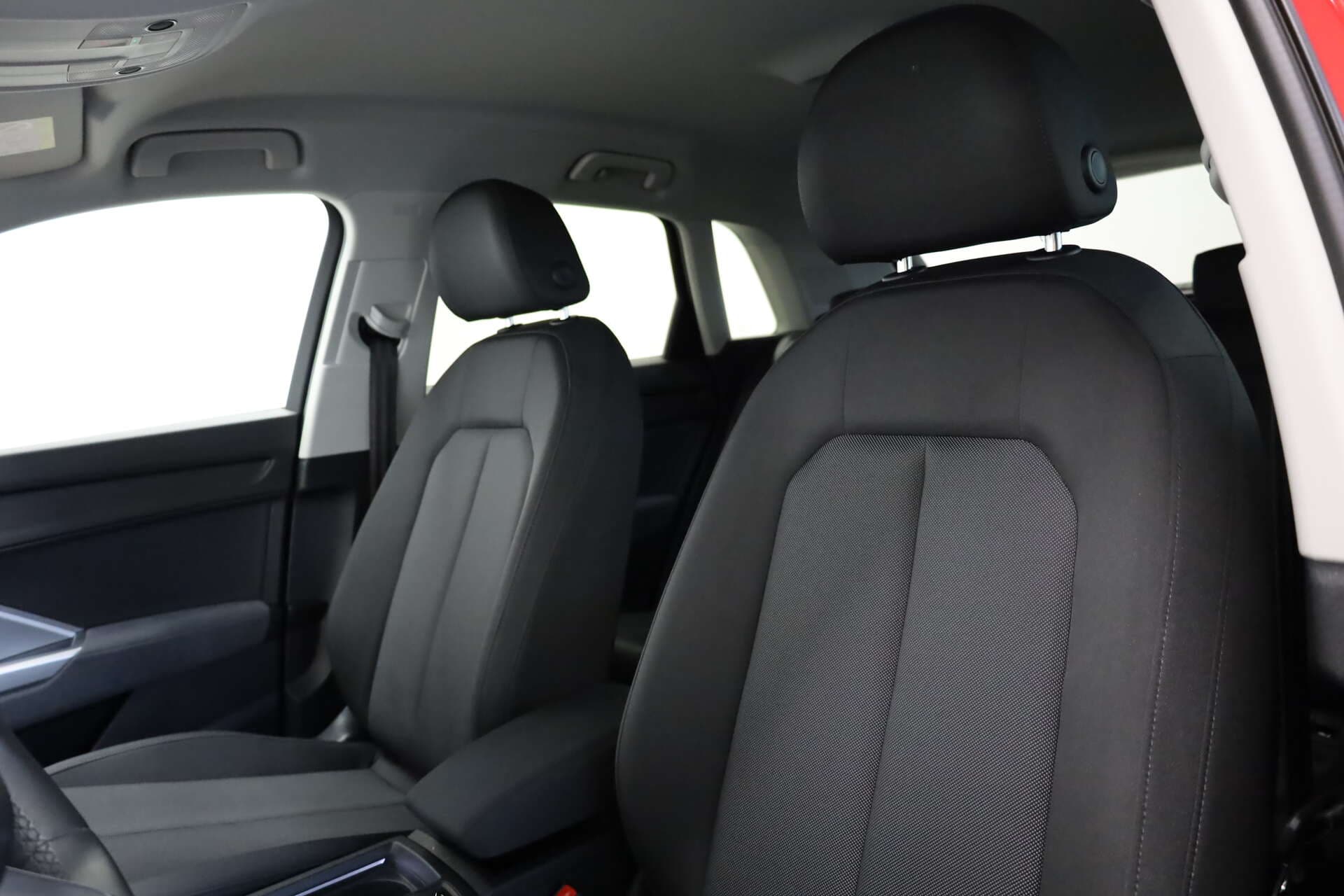 AUDI Q3, photo 9 sur 17