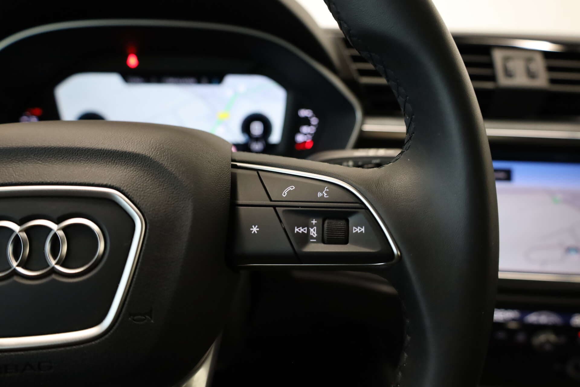 AUDI Q3, photo 15 sur 17
